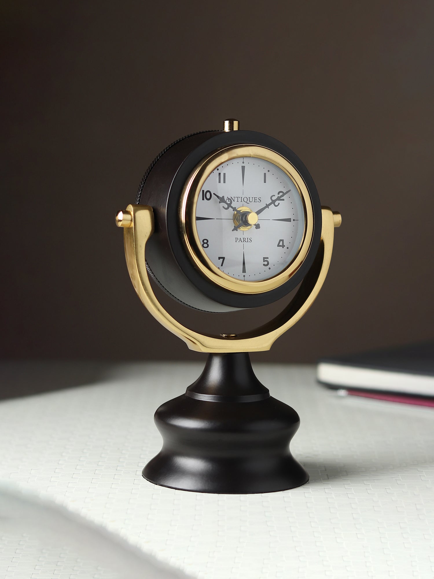 Marinus Table Clock