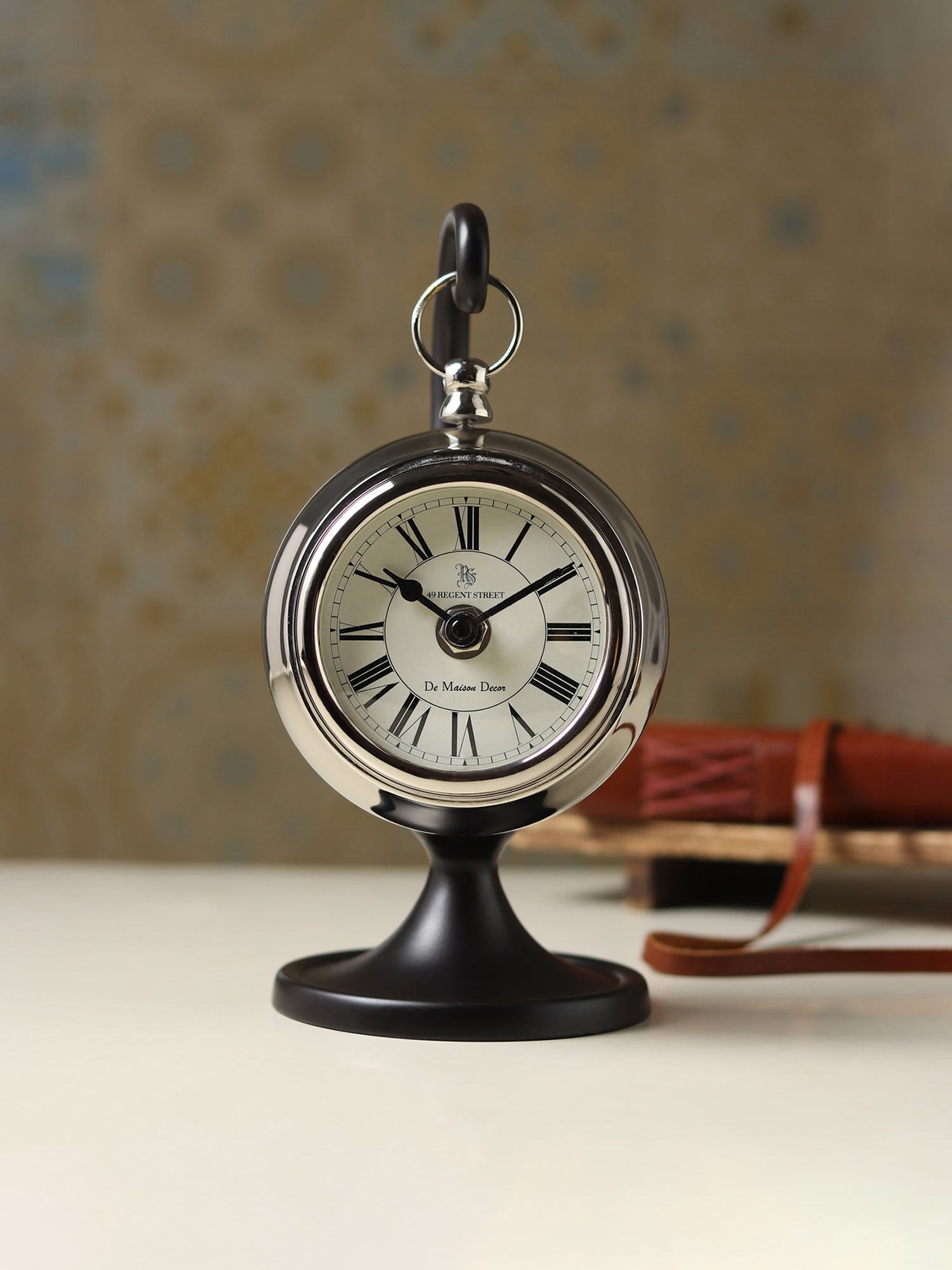 Seishi Table clock