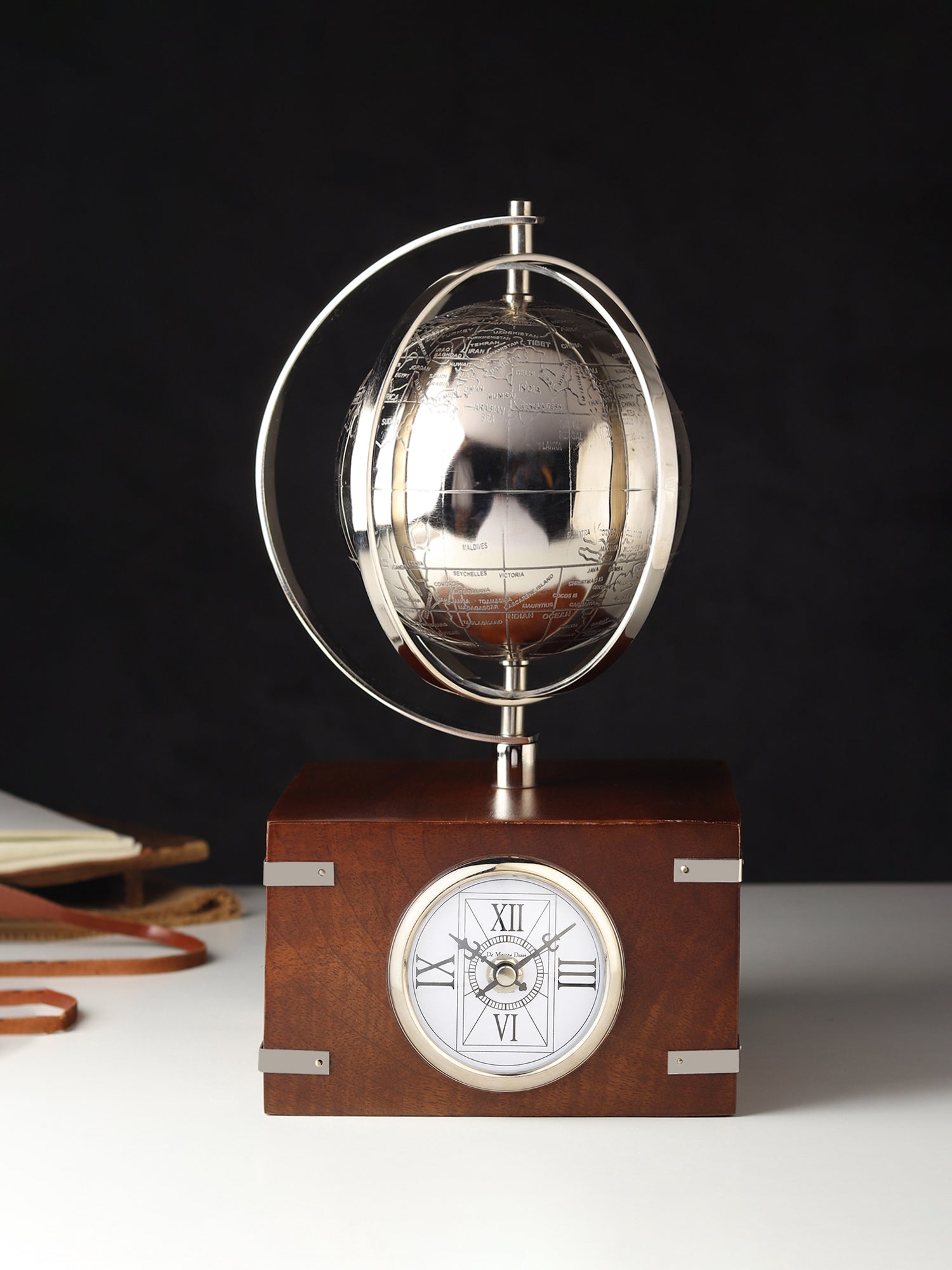 Atlasphere Table Clock