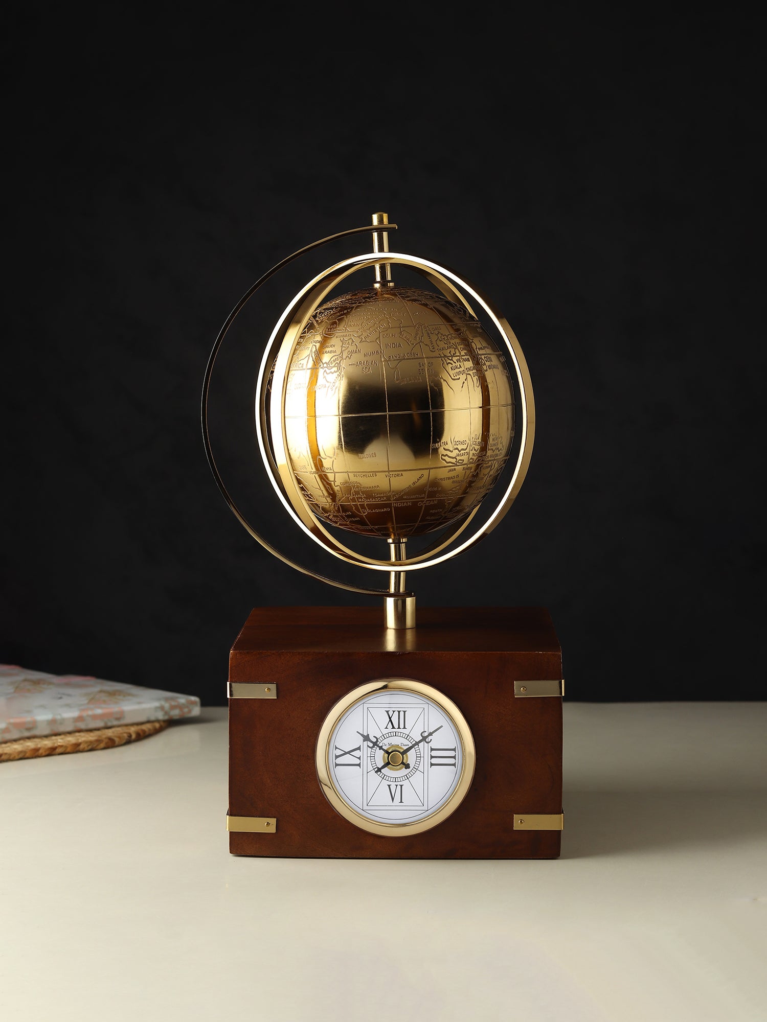 Atlasphere Table Clock