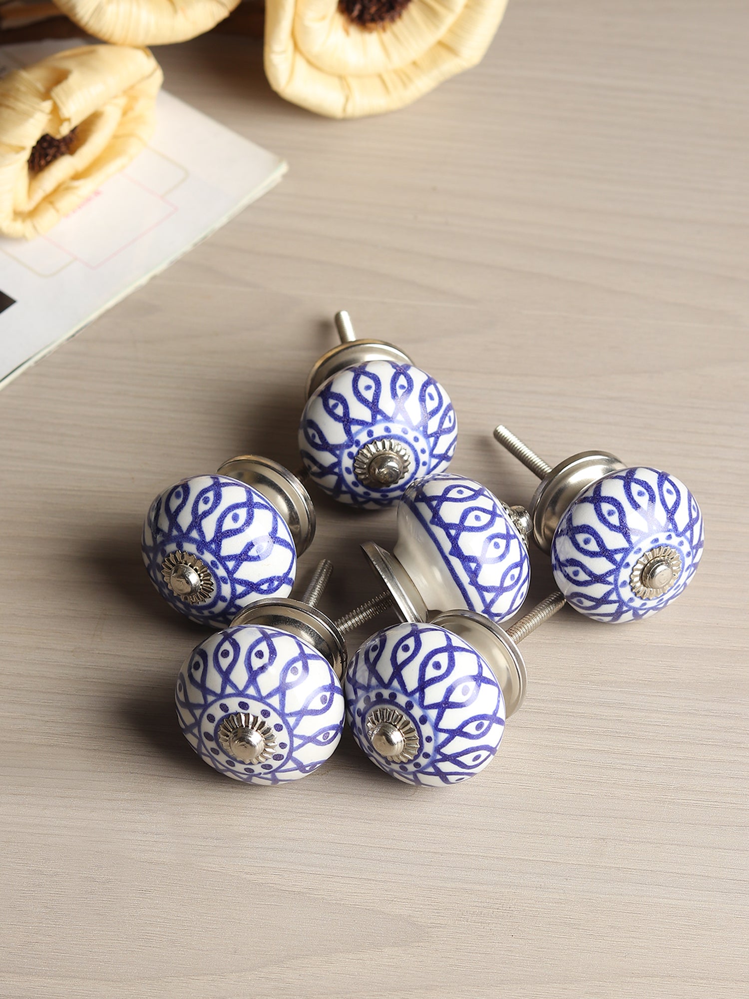 Virelia Knob set of 6