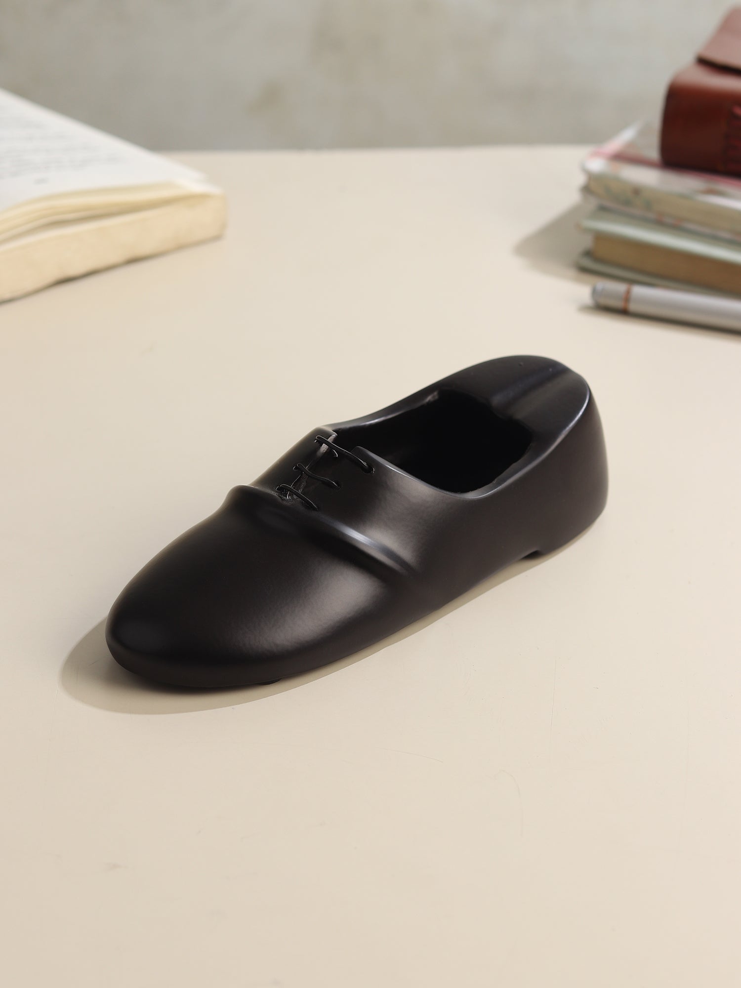 Sole Ashtray Black