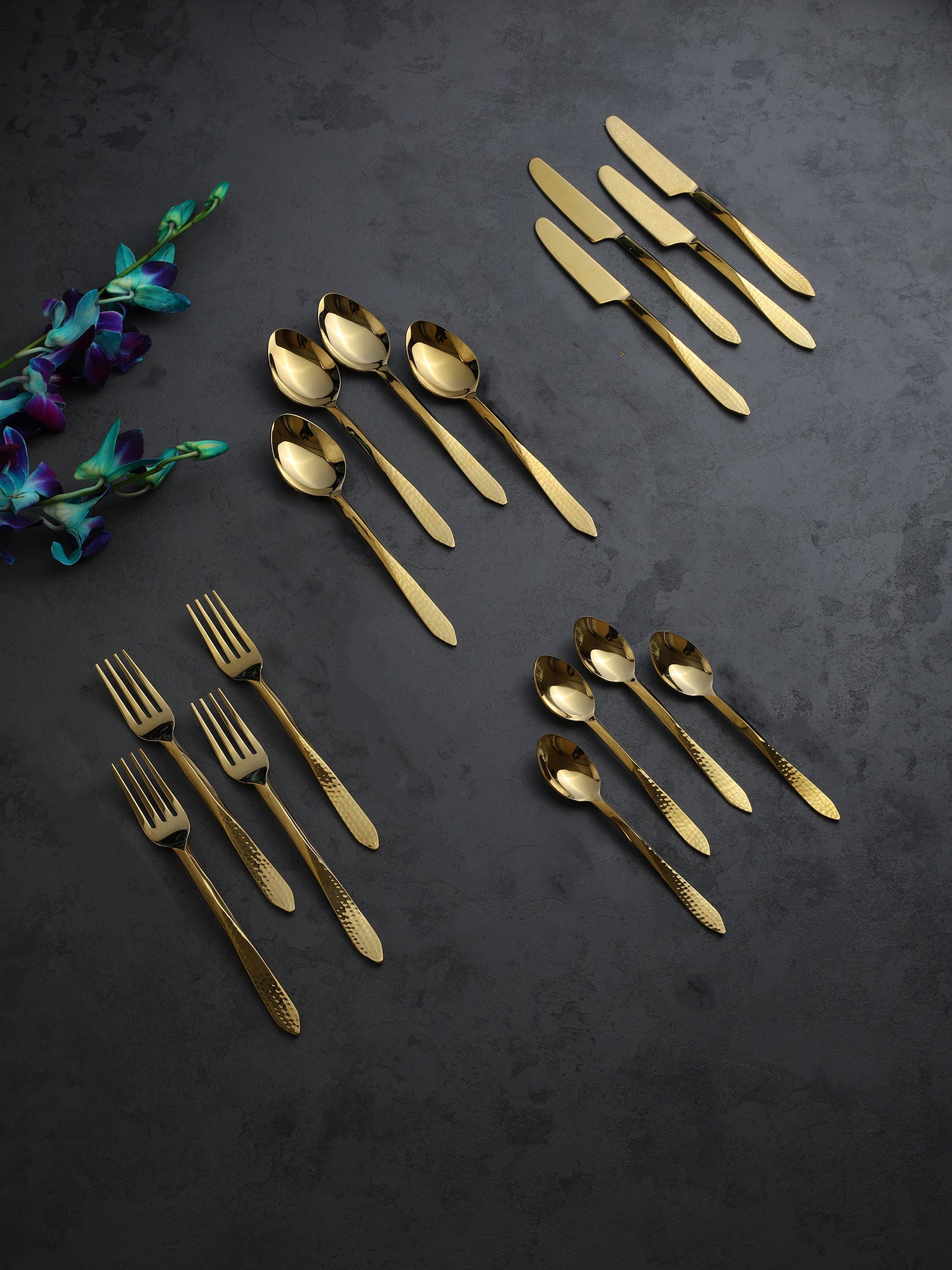 DUNE HAMMERED Cutlery set of 16