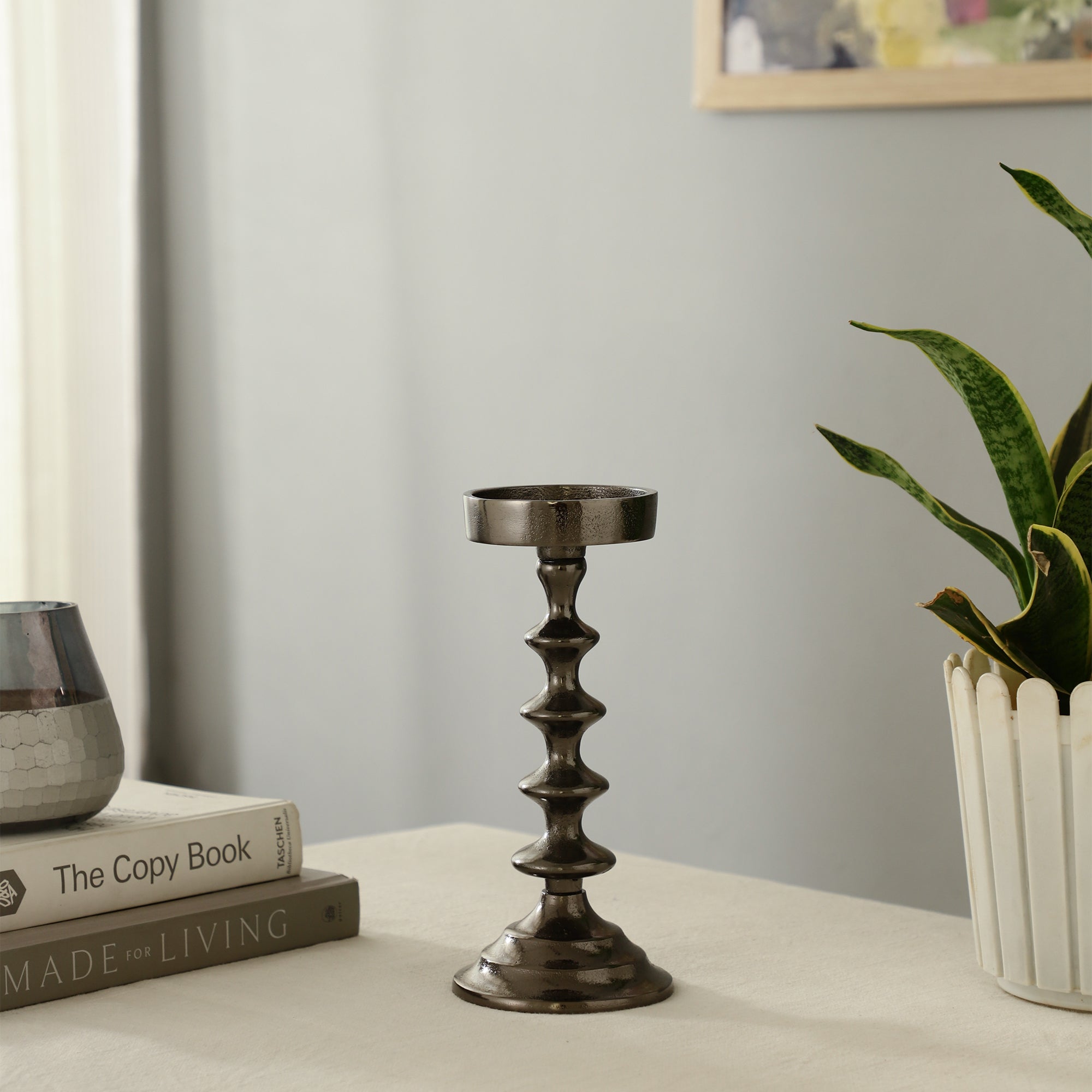 Ebon Whisper Medium Candle holders