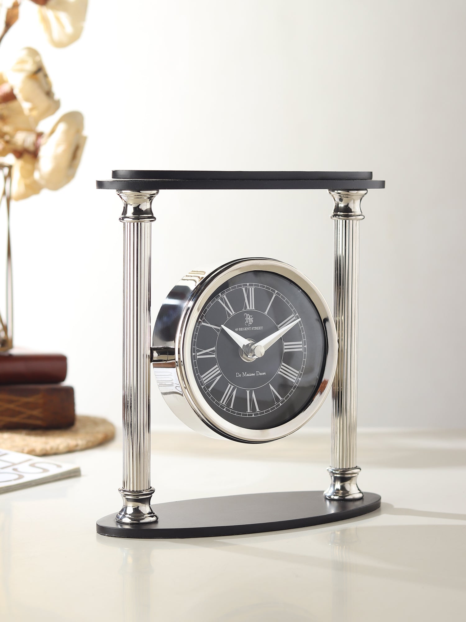 Krythos Pilla Table Clock