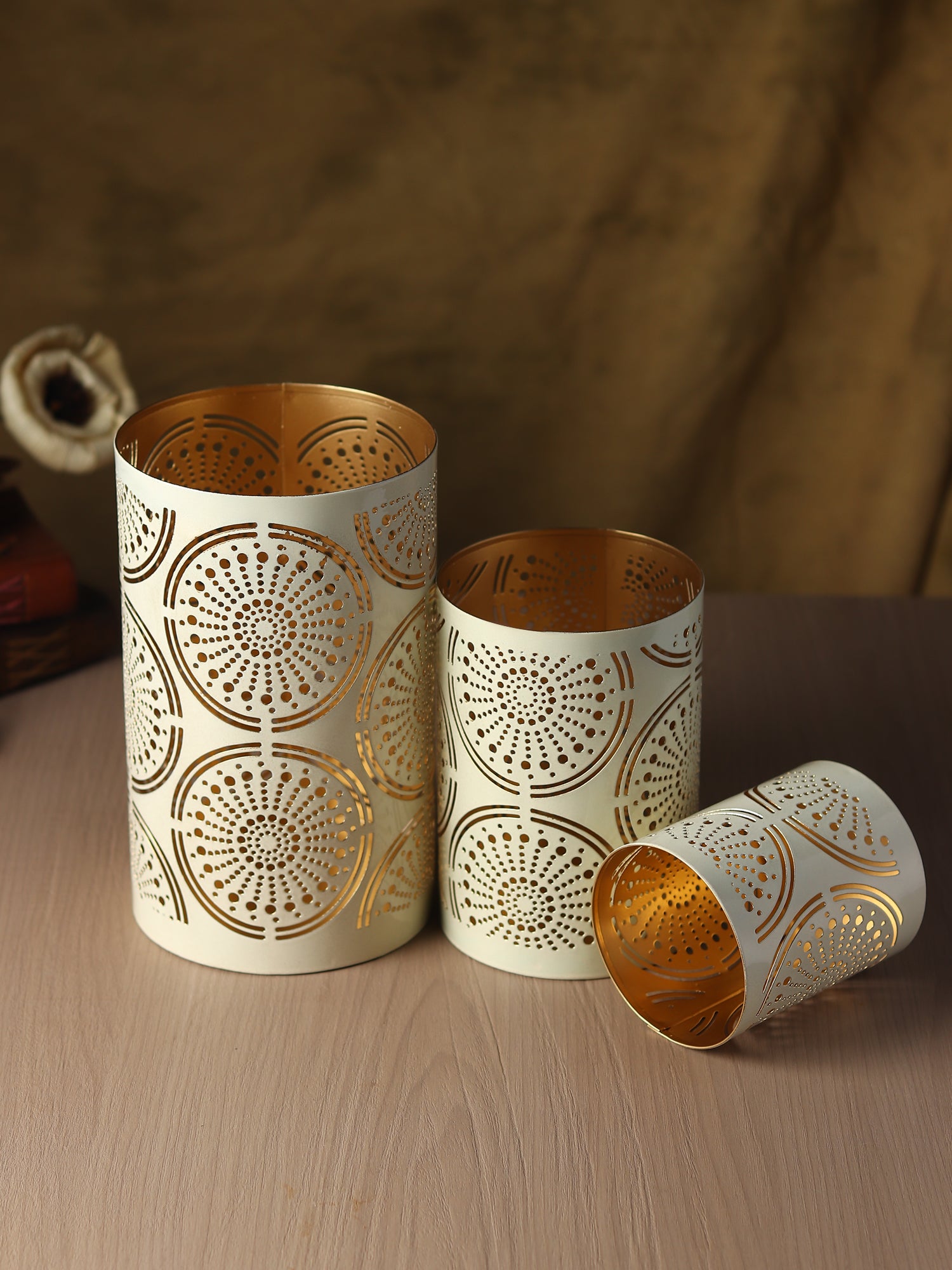 Miraya Candle Holder set of 3