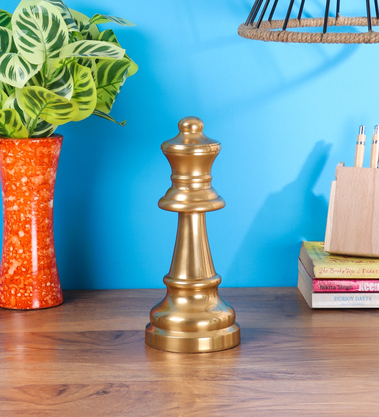 chess queen gold large