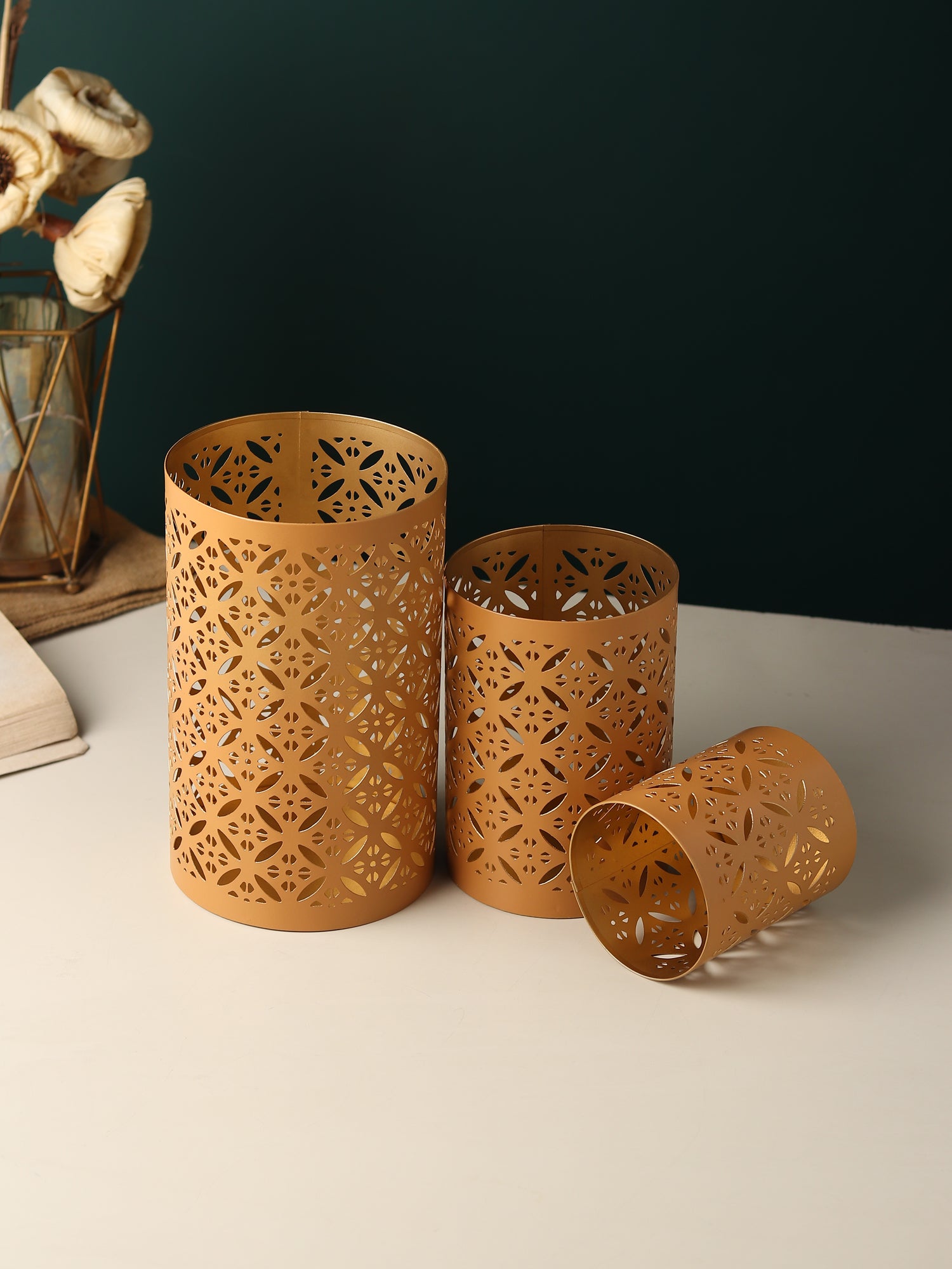 Kairava Candle Holder set of 3