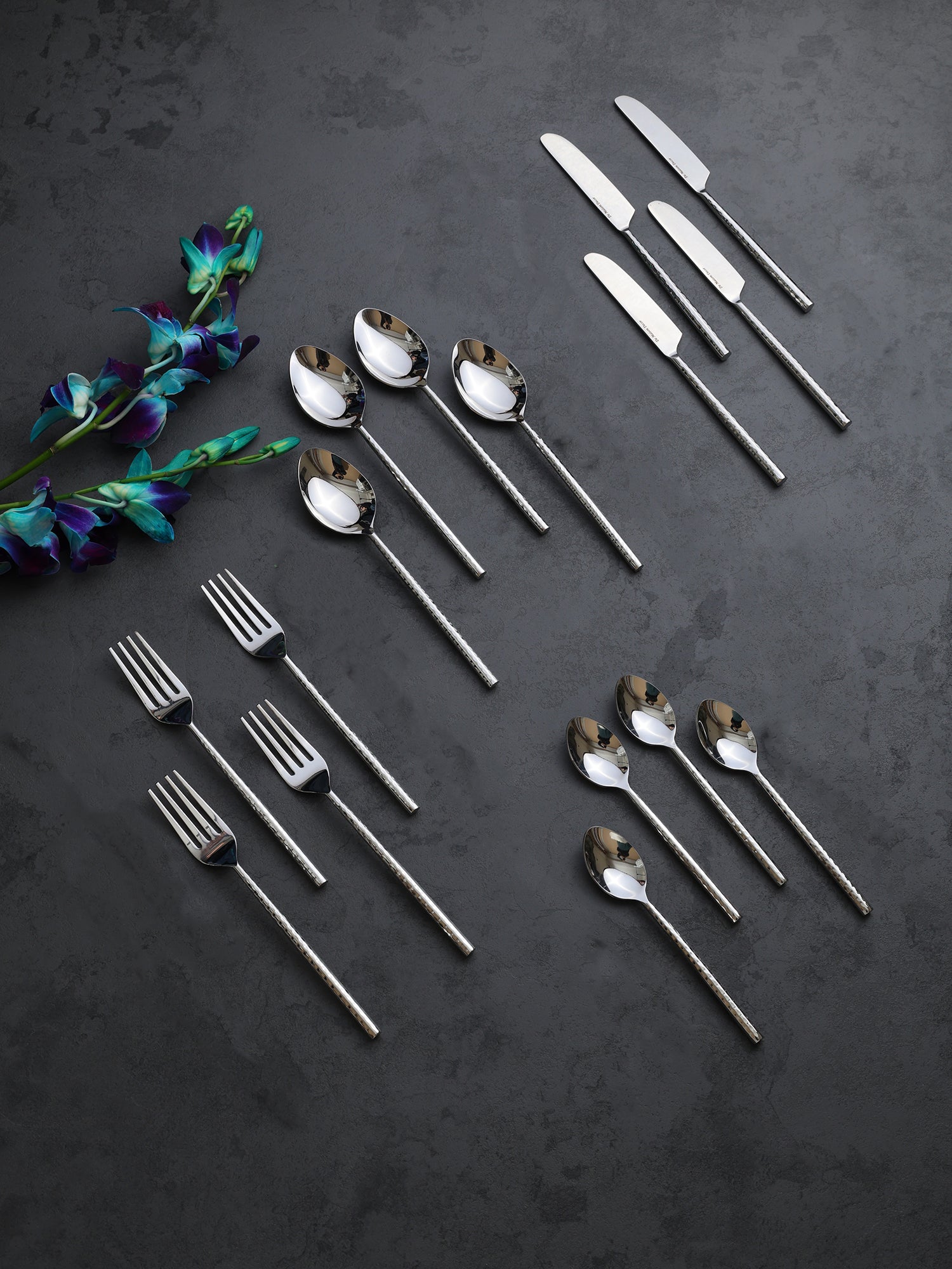Stream Cutlery Set of 16