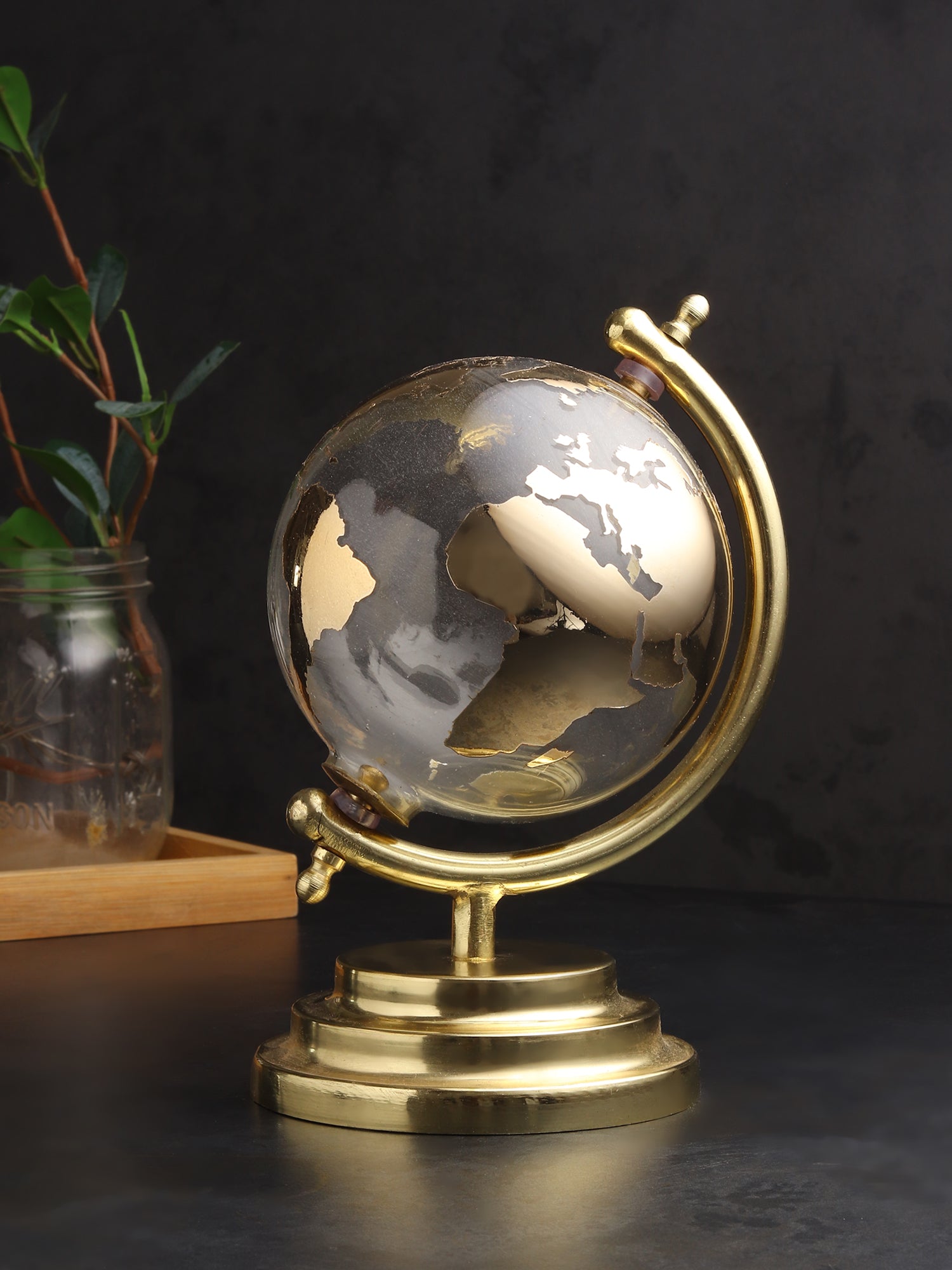 Golden Crest Globe