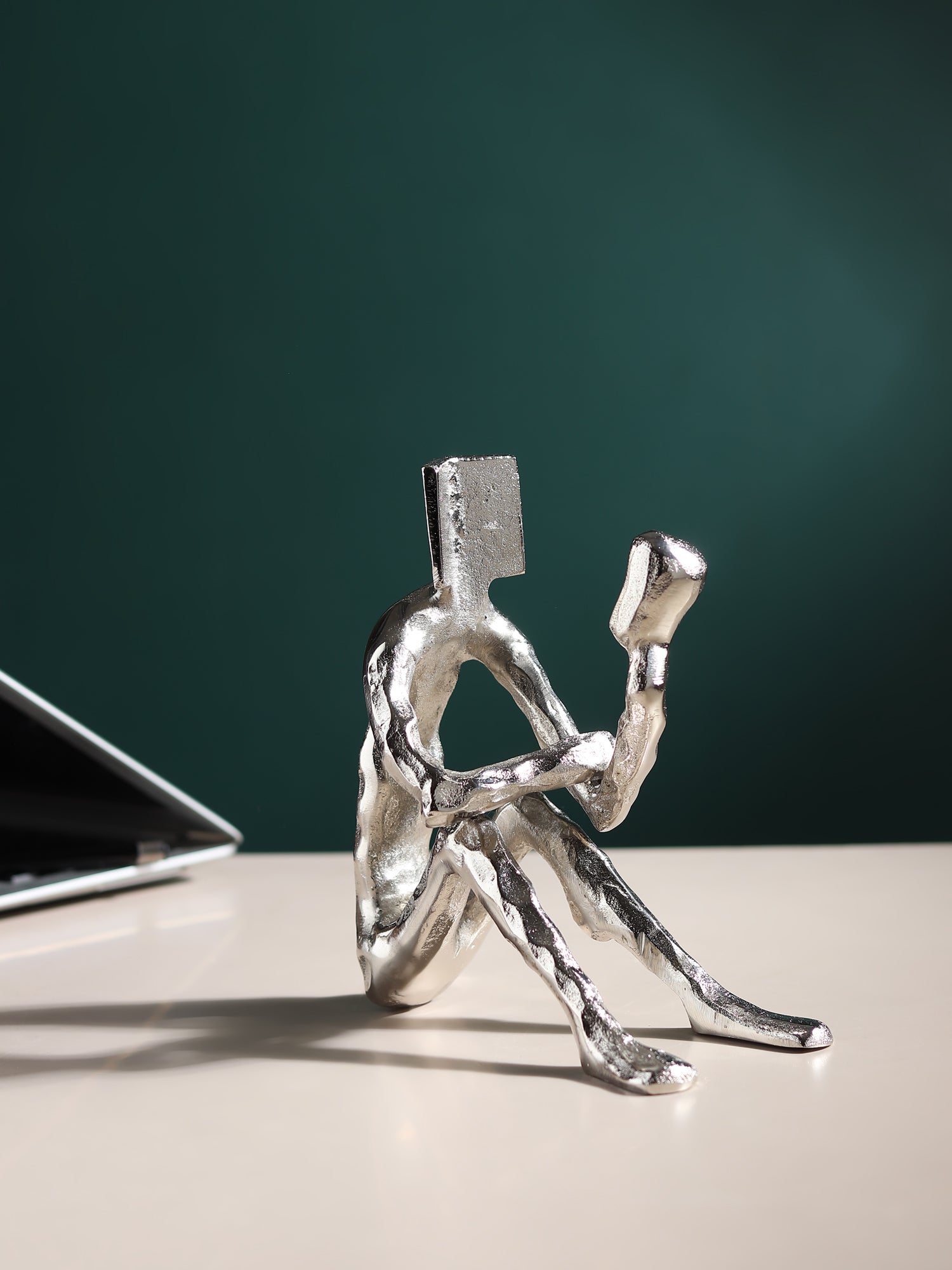 Pensive Reader Decorative sculpture