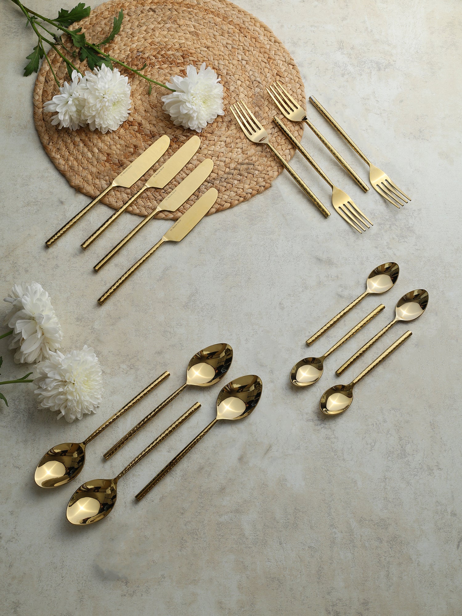 Stream Cutlery Set of 16