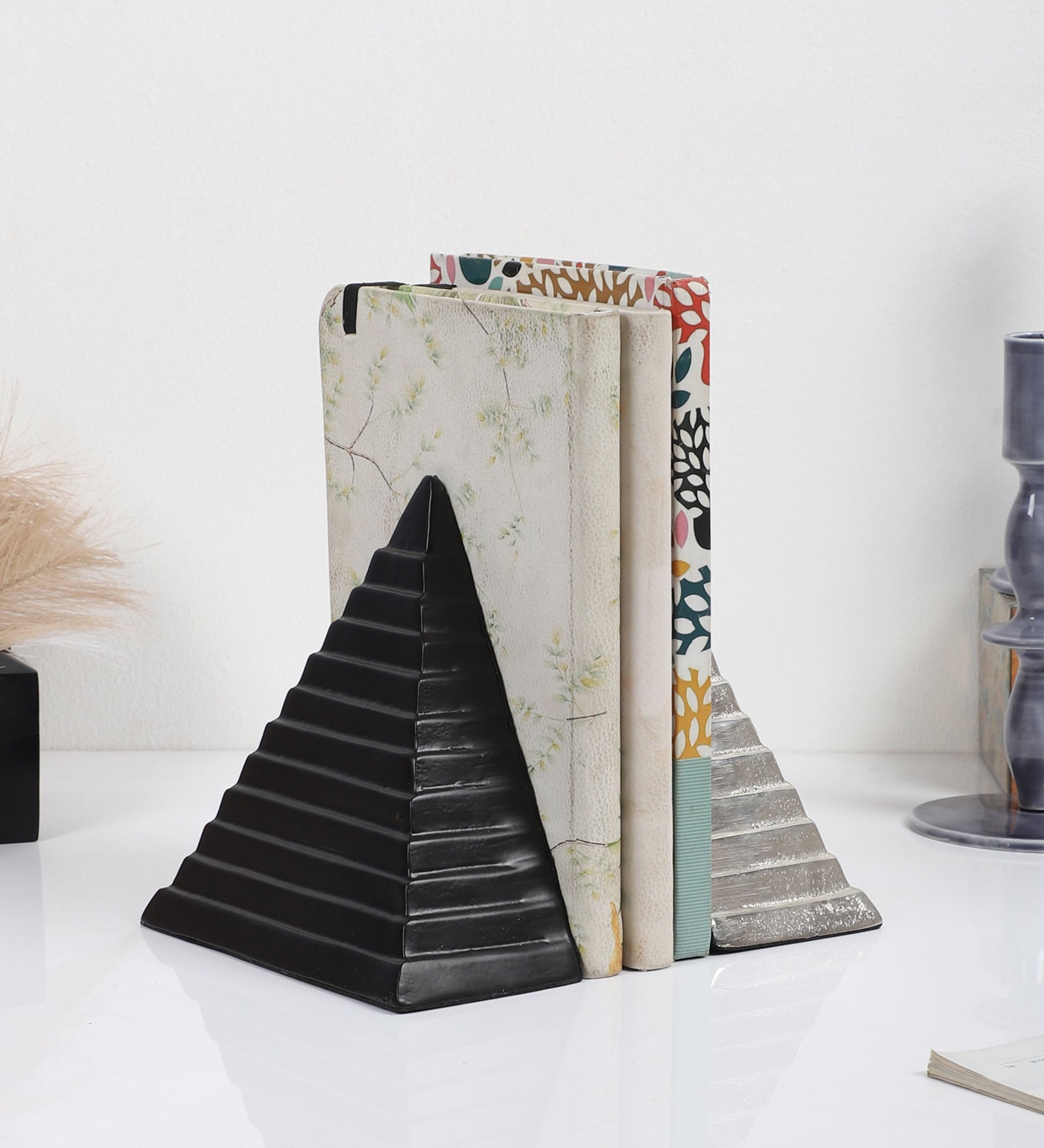 Pyramidon Bookend in Silver & Black