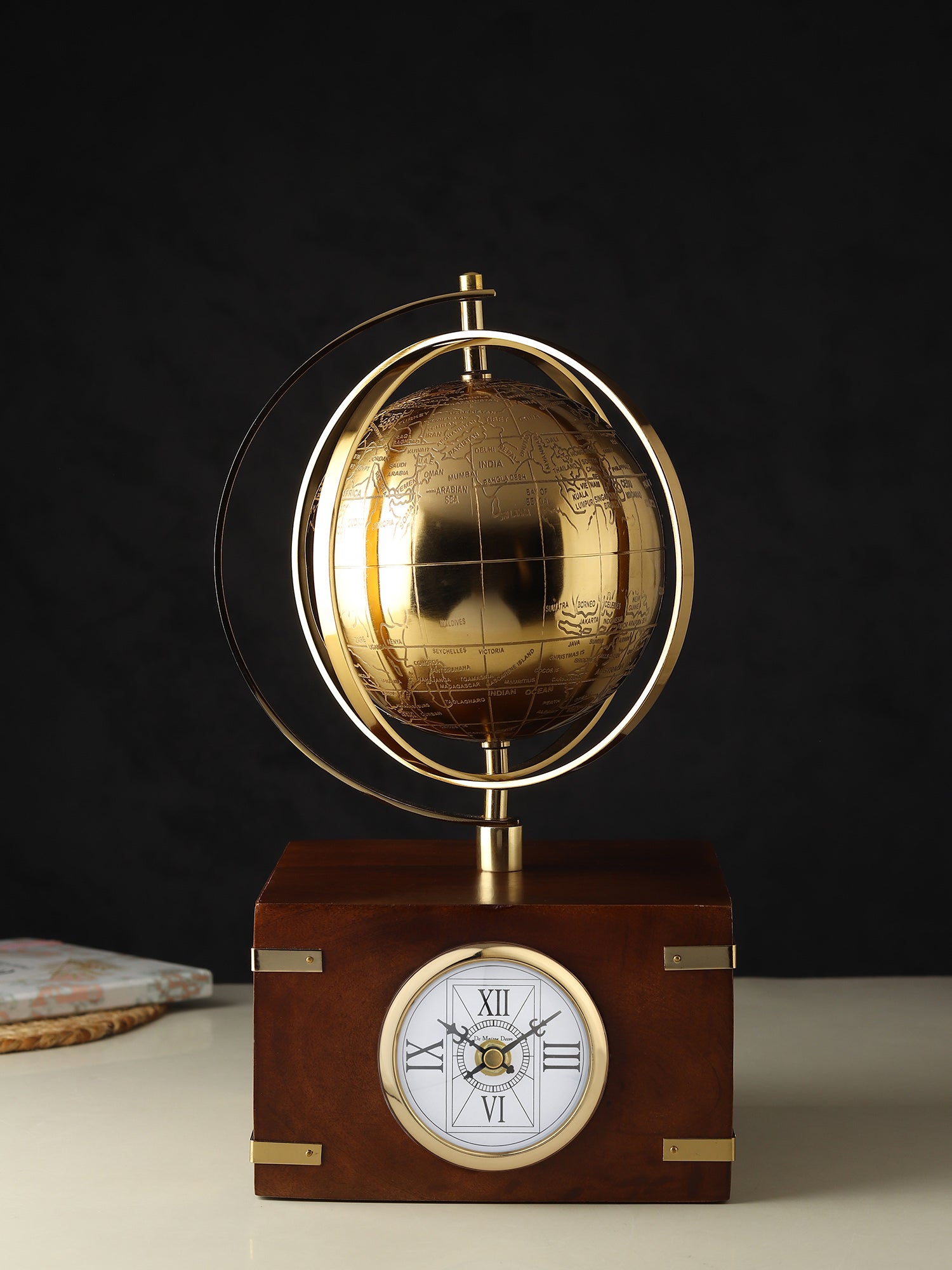 Atlasphere Table Clock