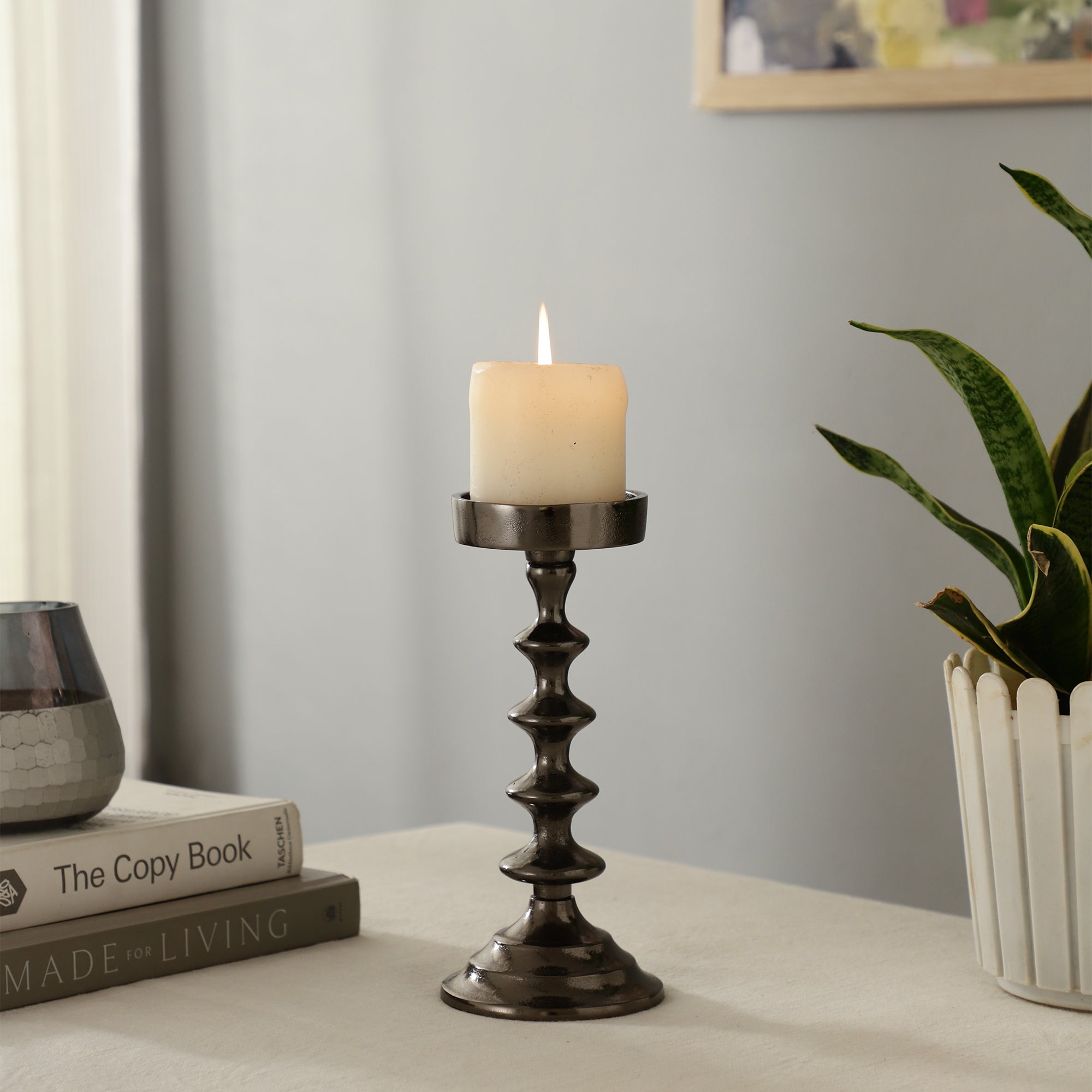 Ebon Whisper Medium Black Candle holders