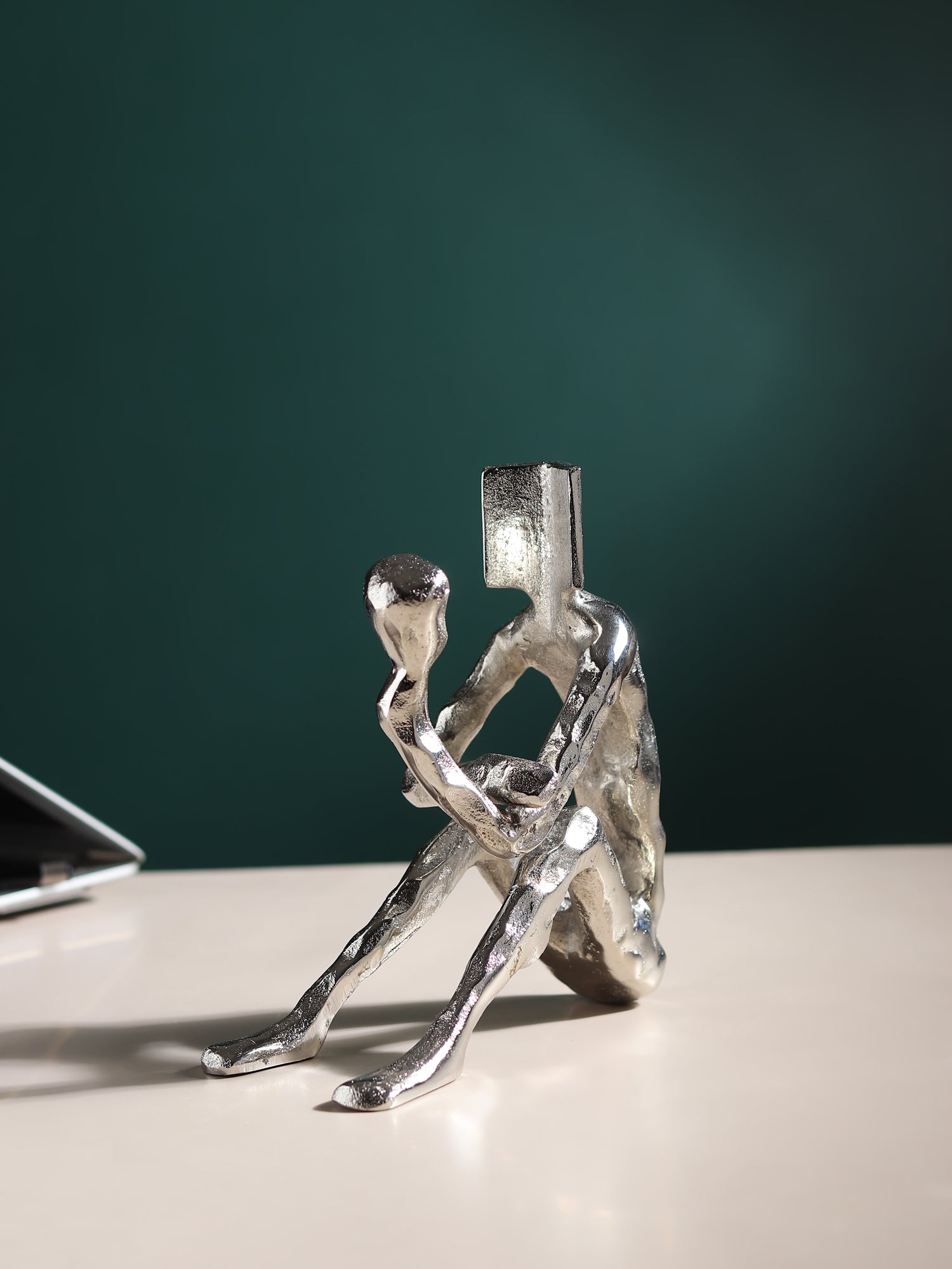 Pensive Reader Decorative sculpture