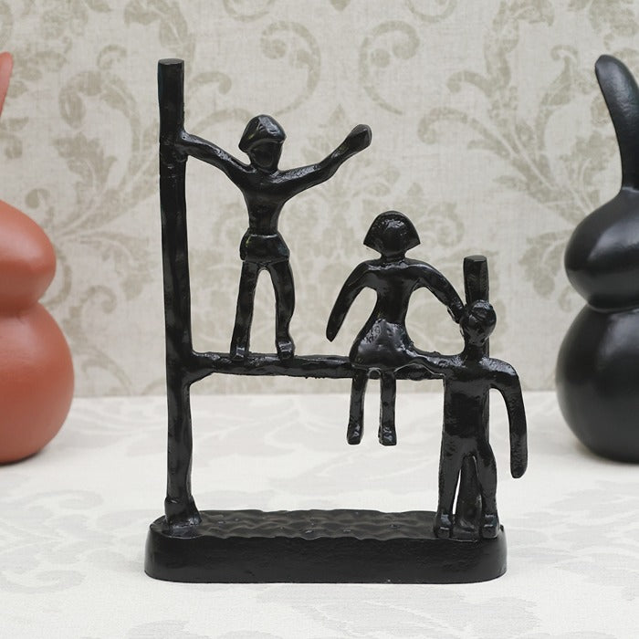 The Gutsy Trio Abstract Décor Black