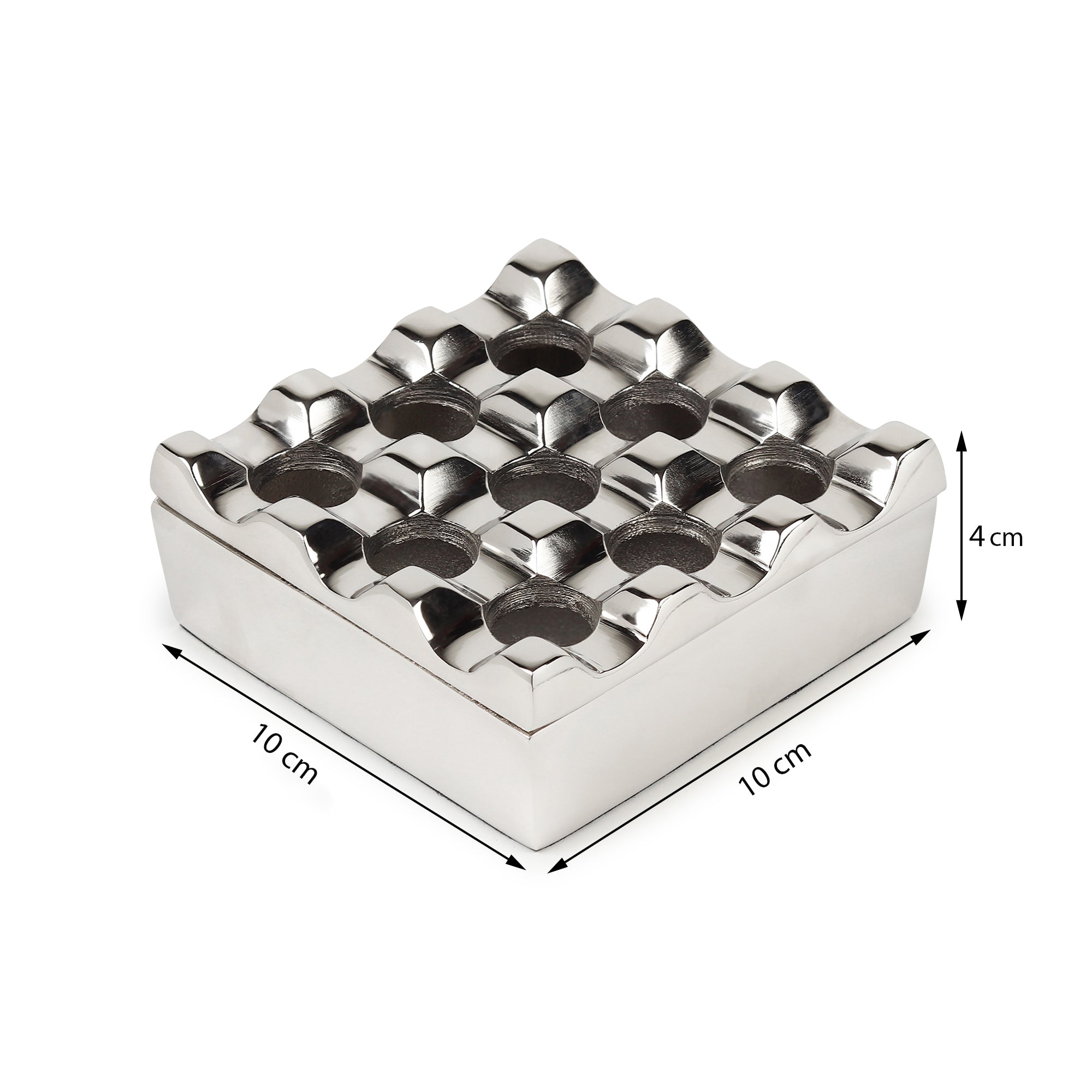 Alaric’s ashtray in silver