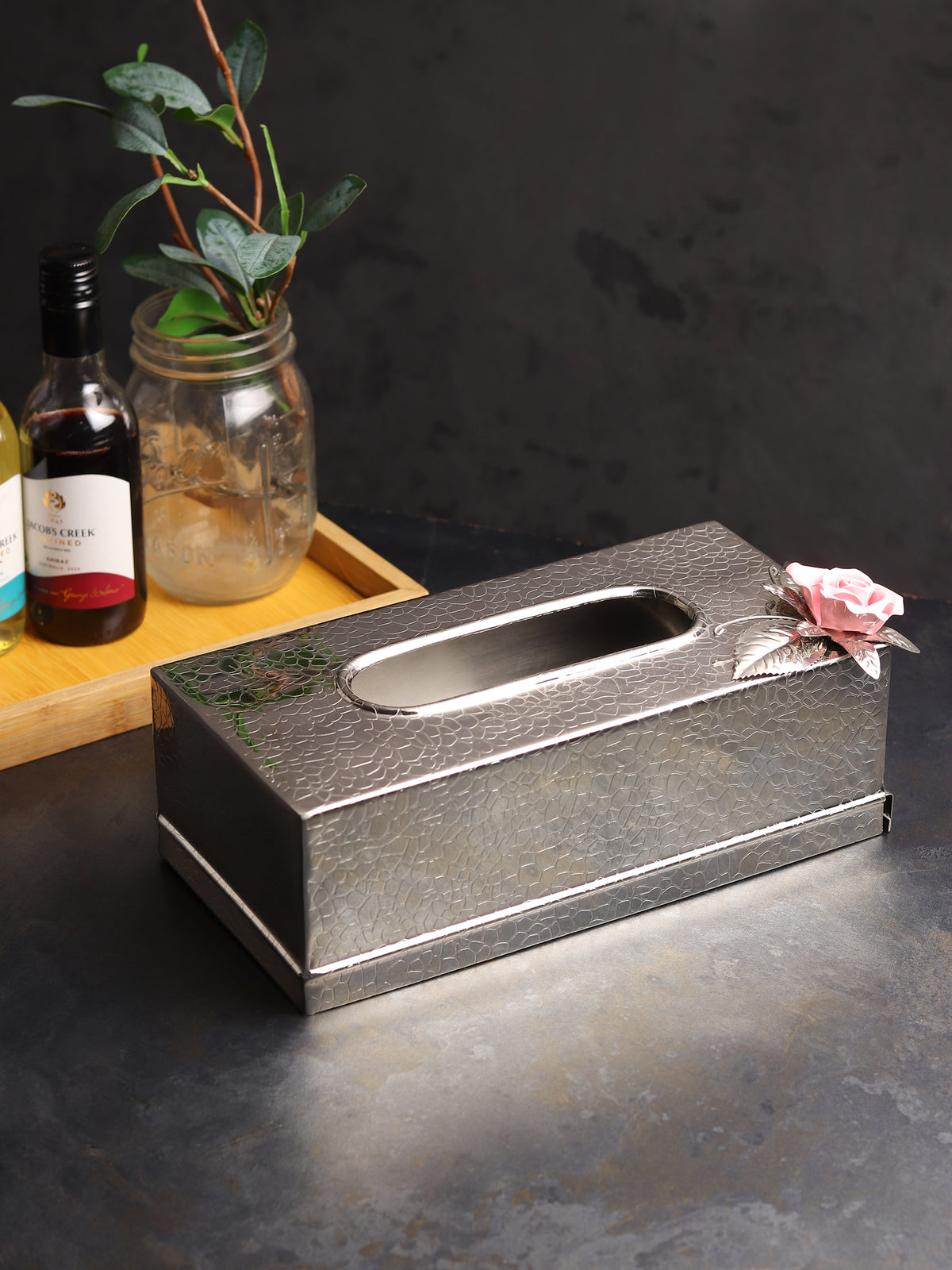 Petal Eclat Pink Tissue Holder