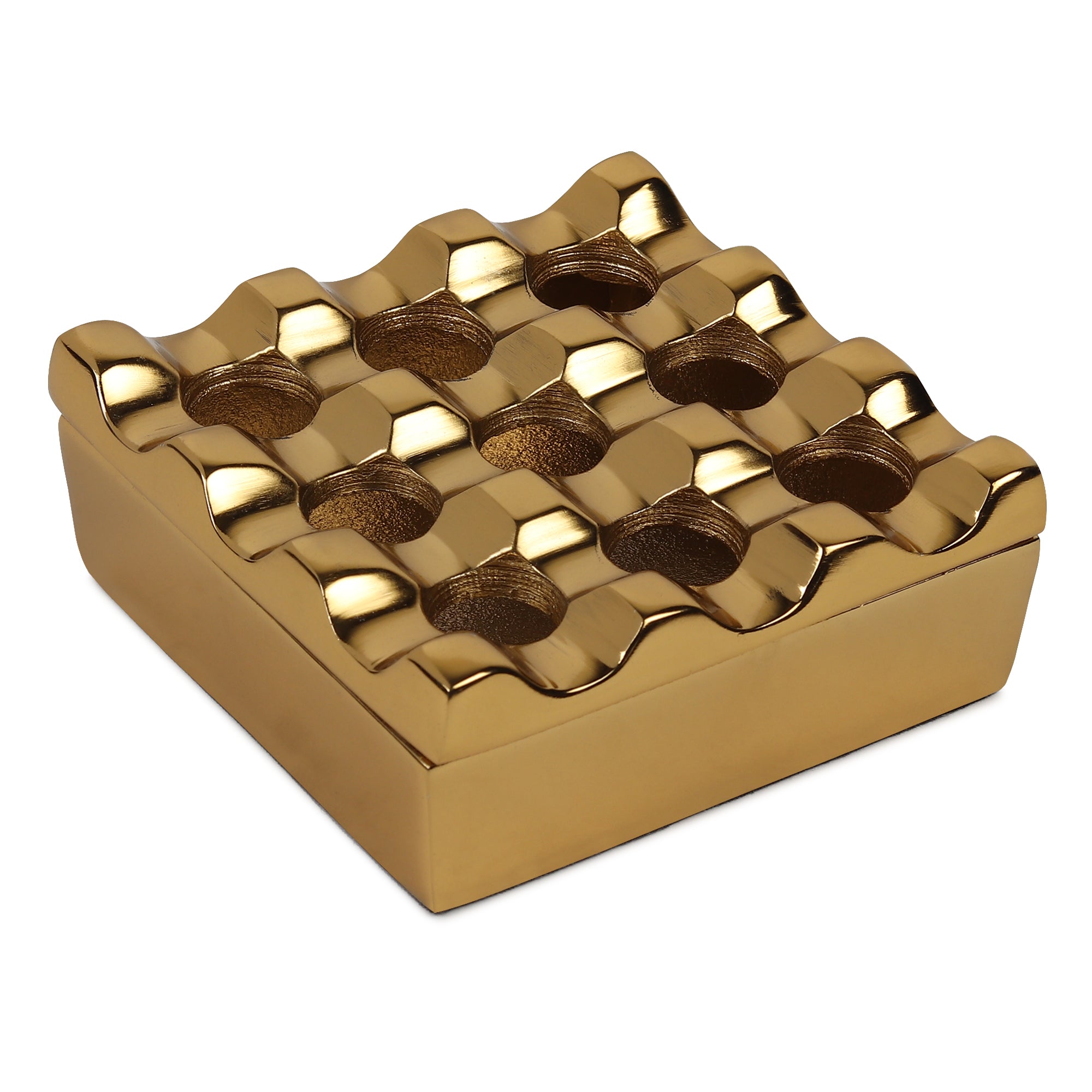 Alaric’s ashtray in gold