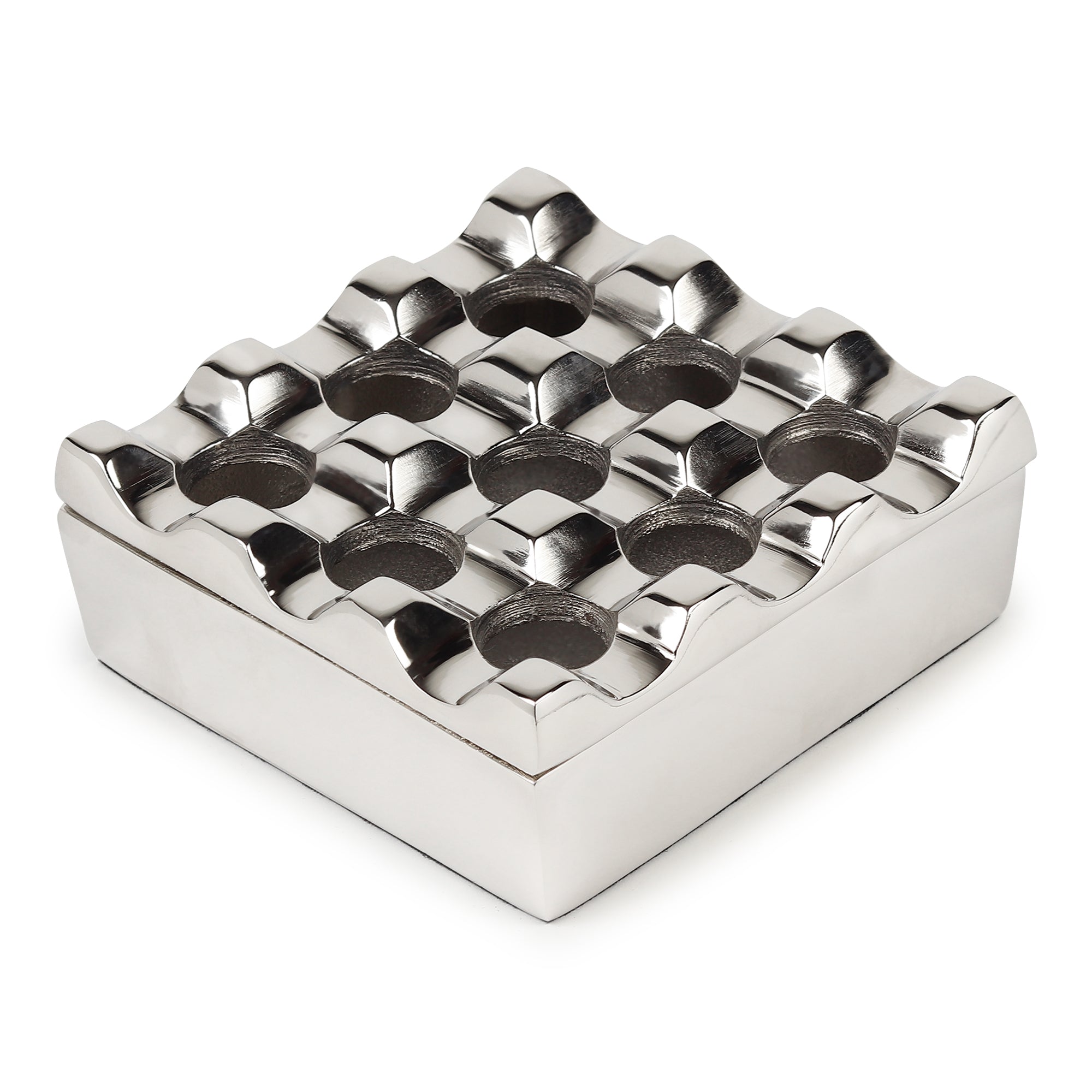 Alaric’s ashtray in silver