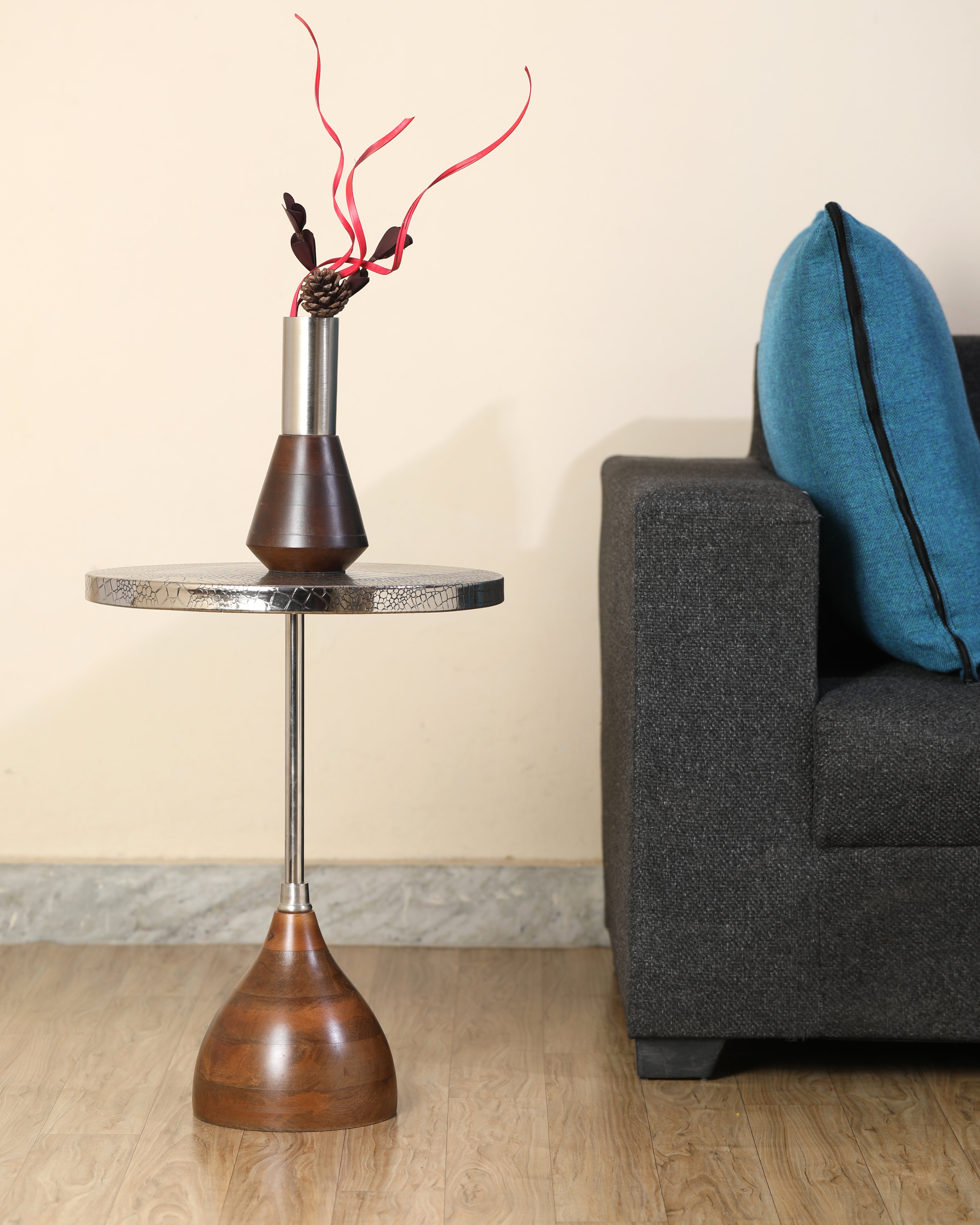 Viotto Croc Pattern Side Table Silver