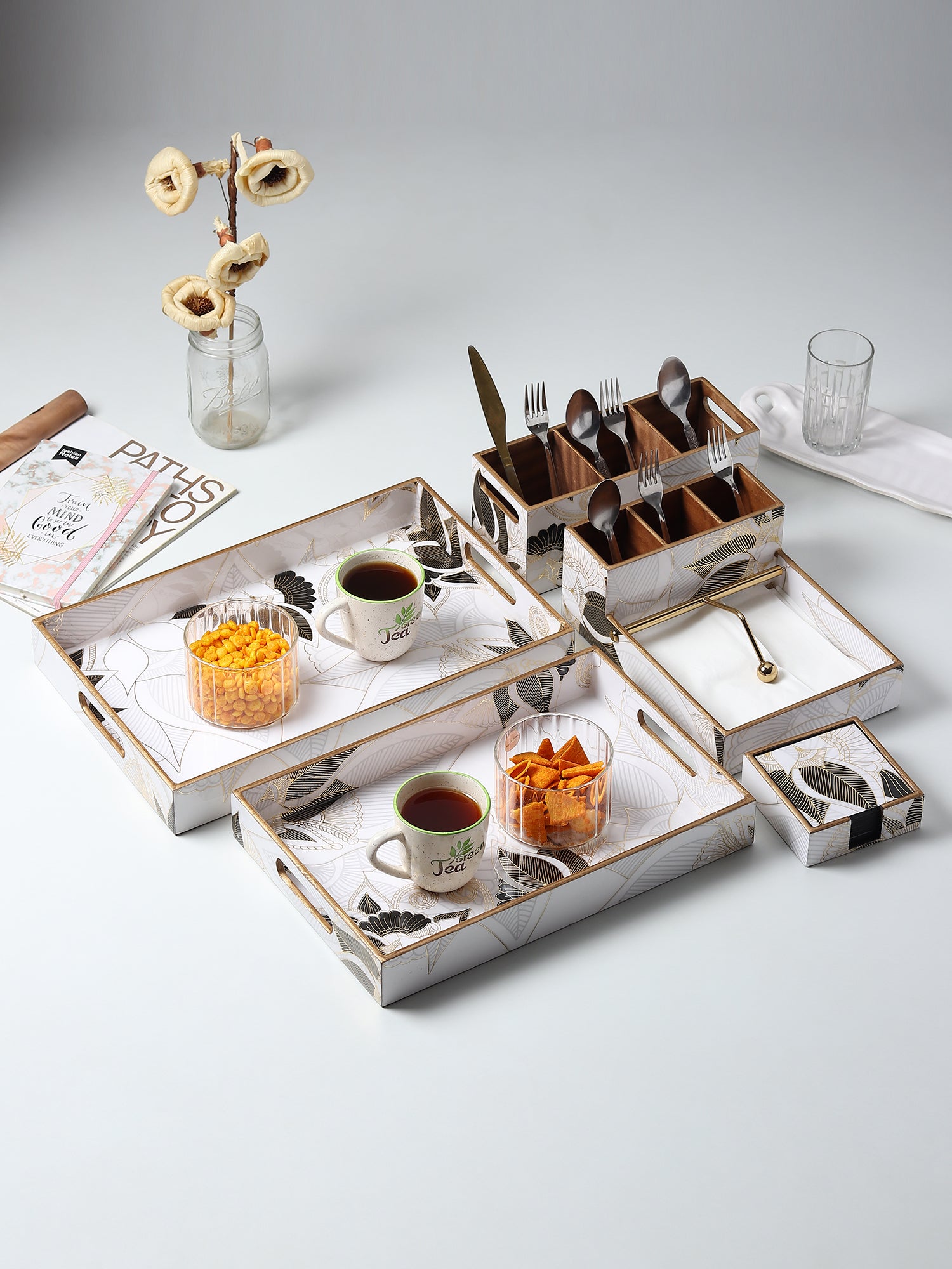 Ivory Noir Bloom Tray Set of 2