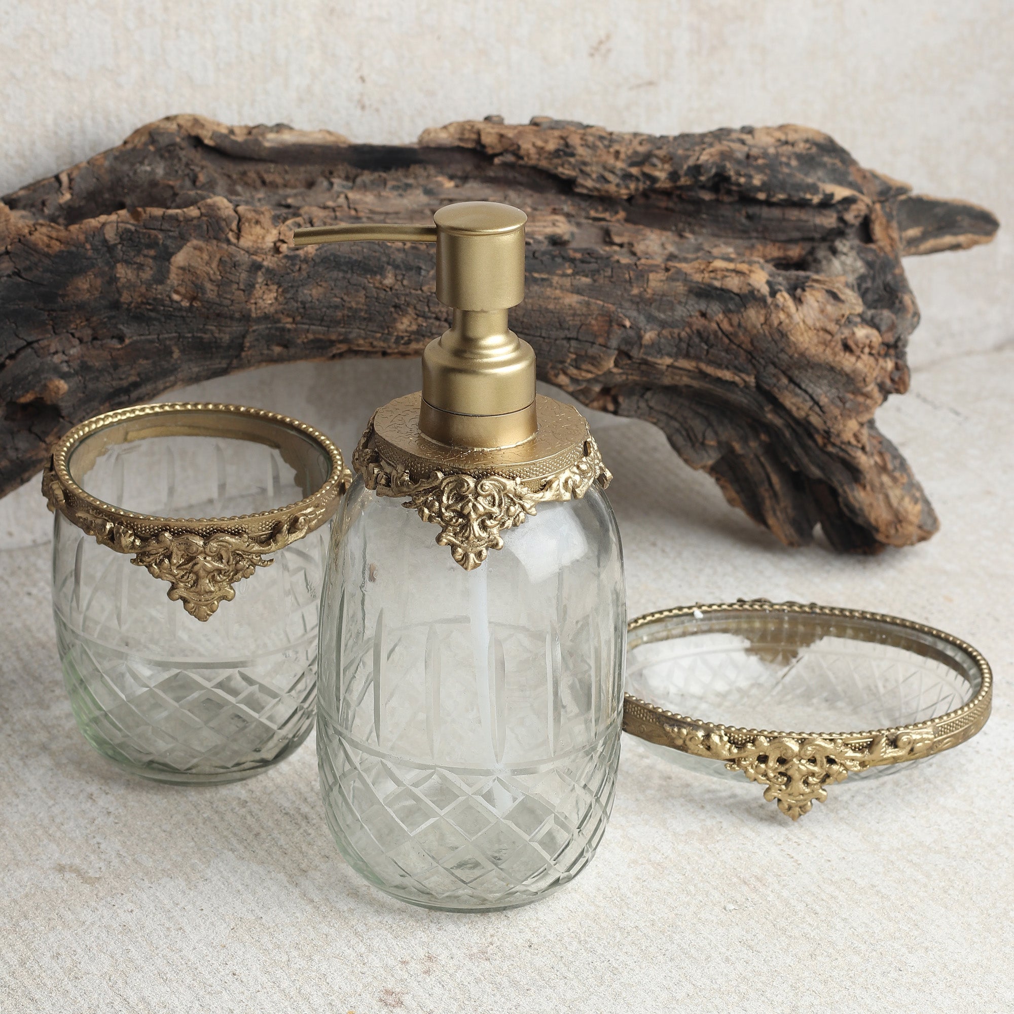 Regal Brass Accents Bathroom Set