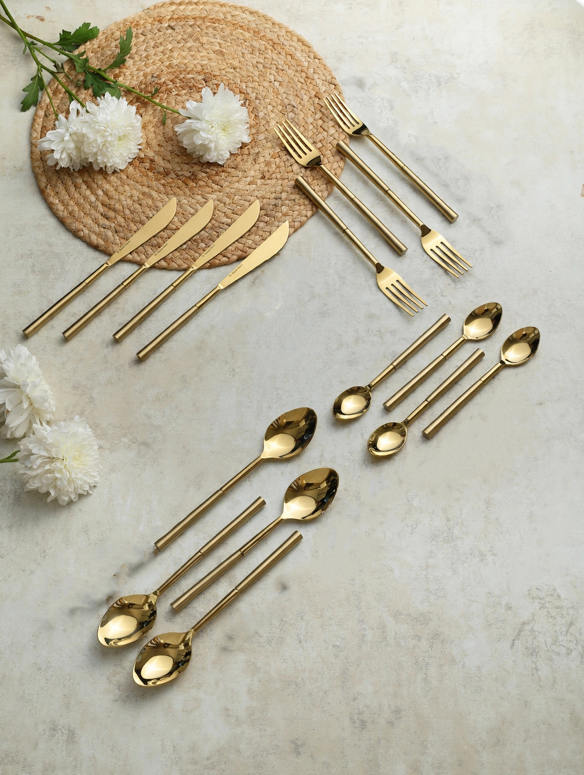 Lark Gold Cutlery Set Of 16