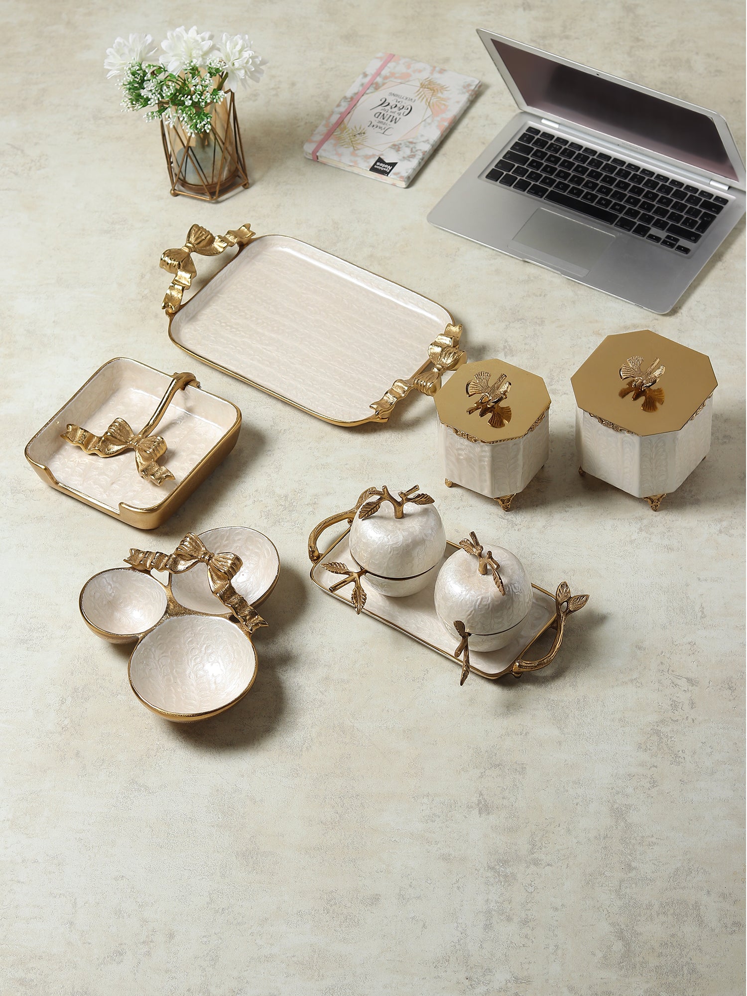 Avelion Ivory Pearl small Tray