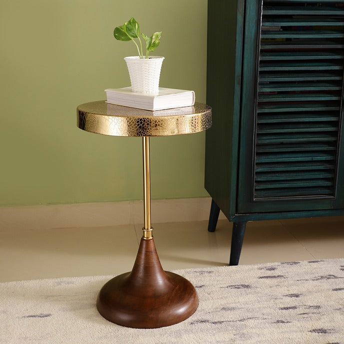 Side table, end table, accent table, sofa side table, bedside table, living room side table, modern end table, decorative side table, compact side table, corner table.
