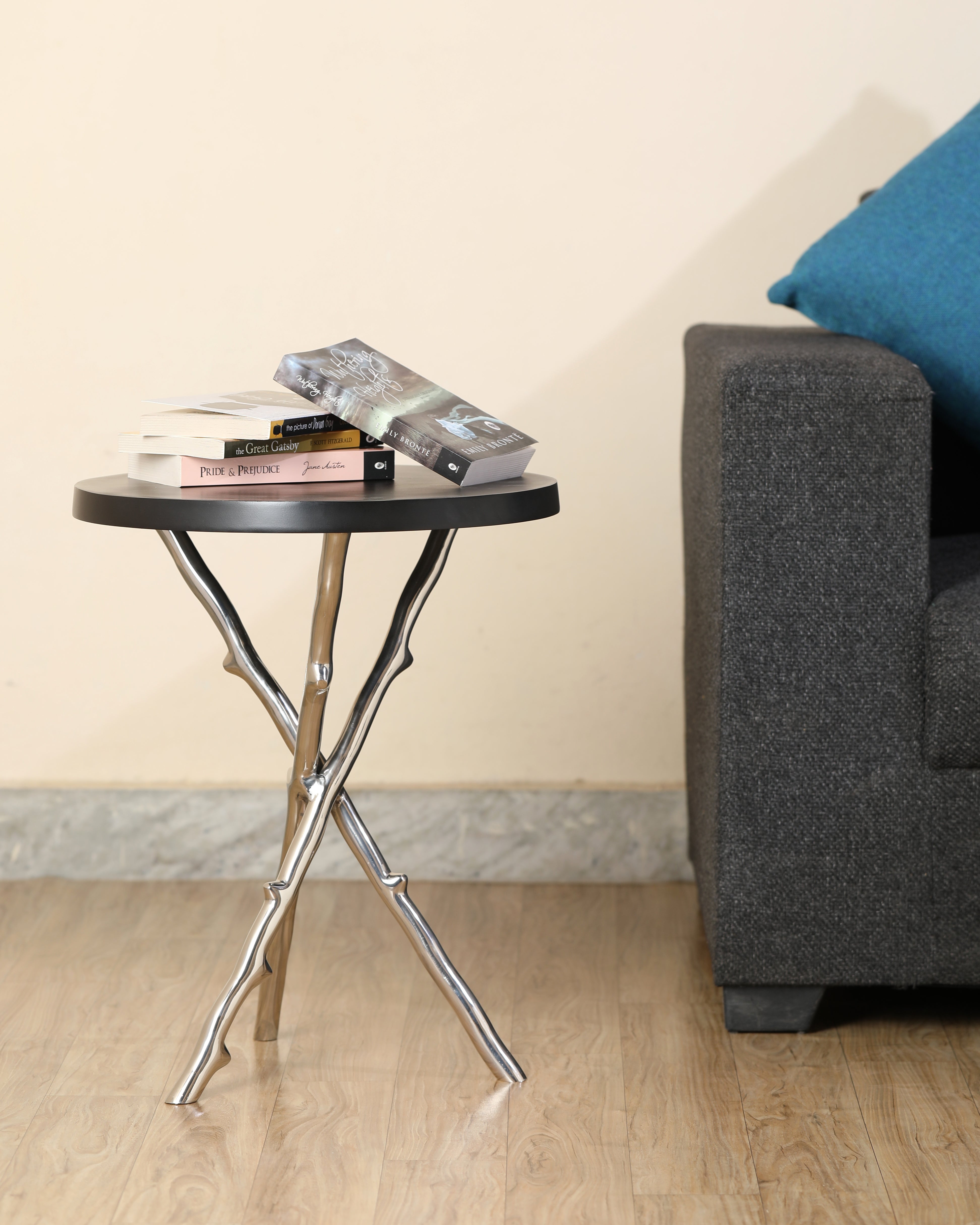 Side table, end table, accent table, sofa side table, bedside table, living room side table, modern end table, decorative side table, compact side table, corner table.