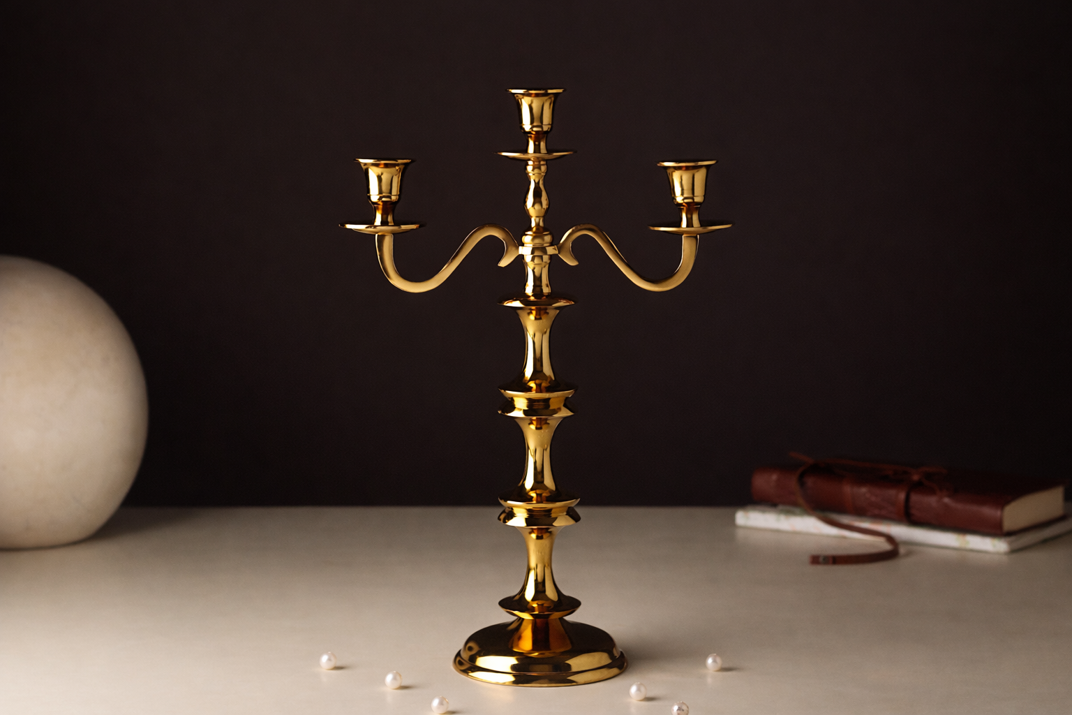 Imperium Crested 3-Arm Candleholder Gold