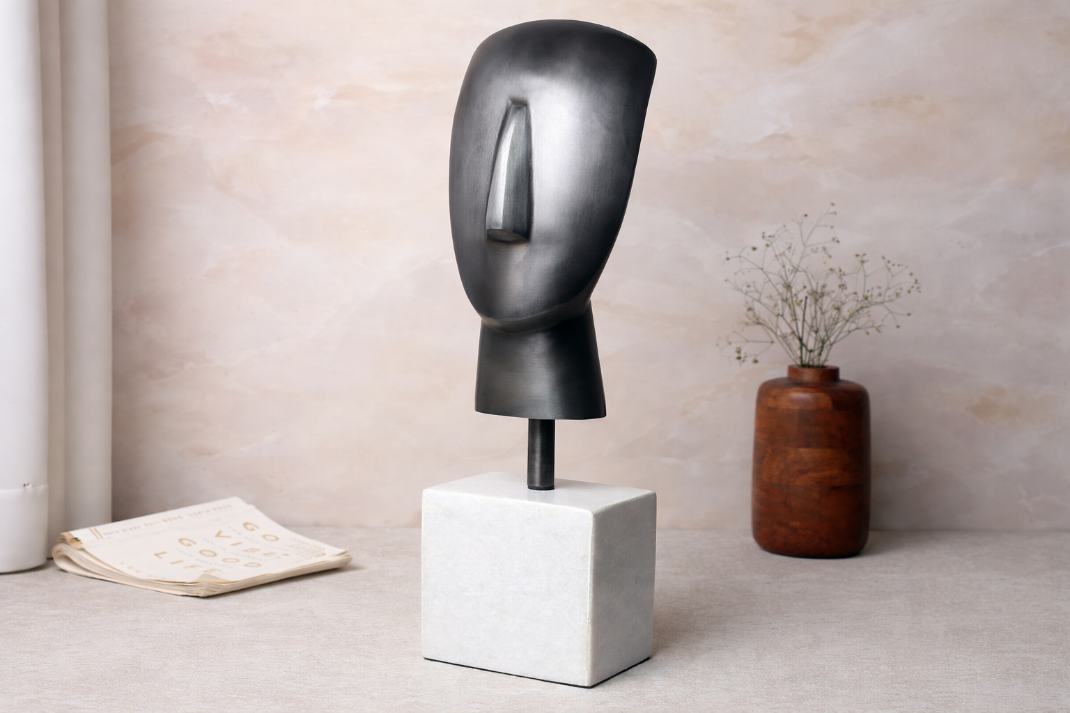 Marble Muse Visage In Black with White Marble