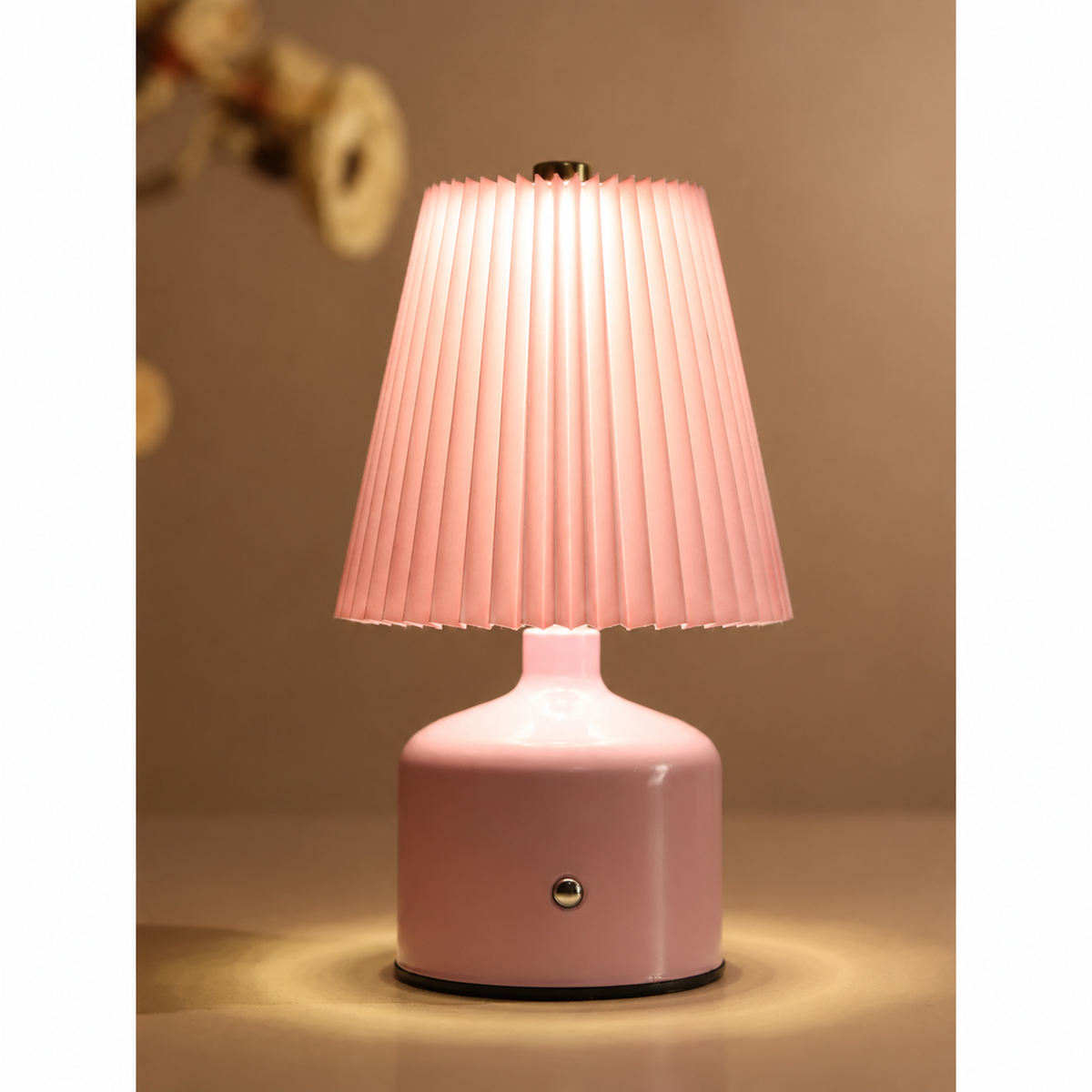 Dora's  Pink Touch Lamp