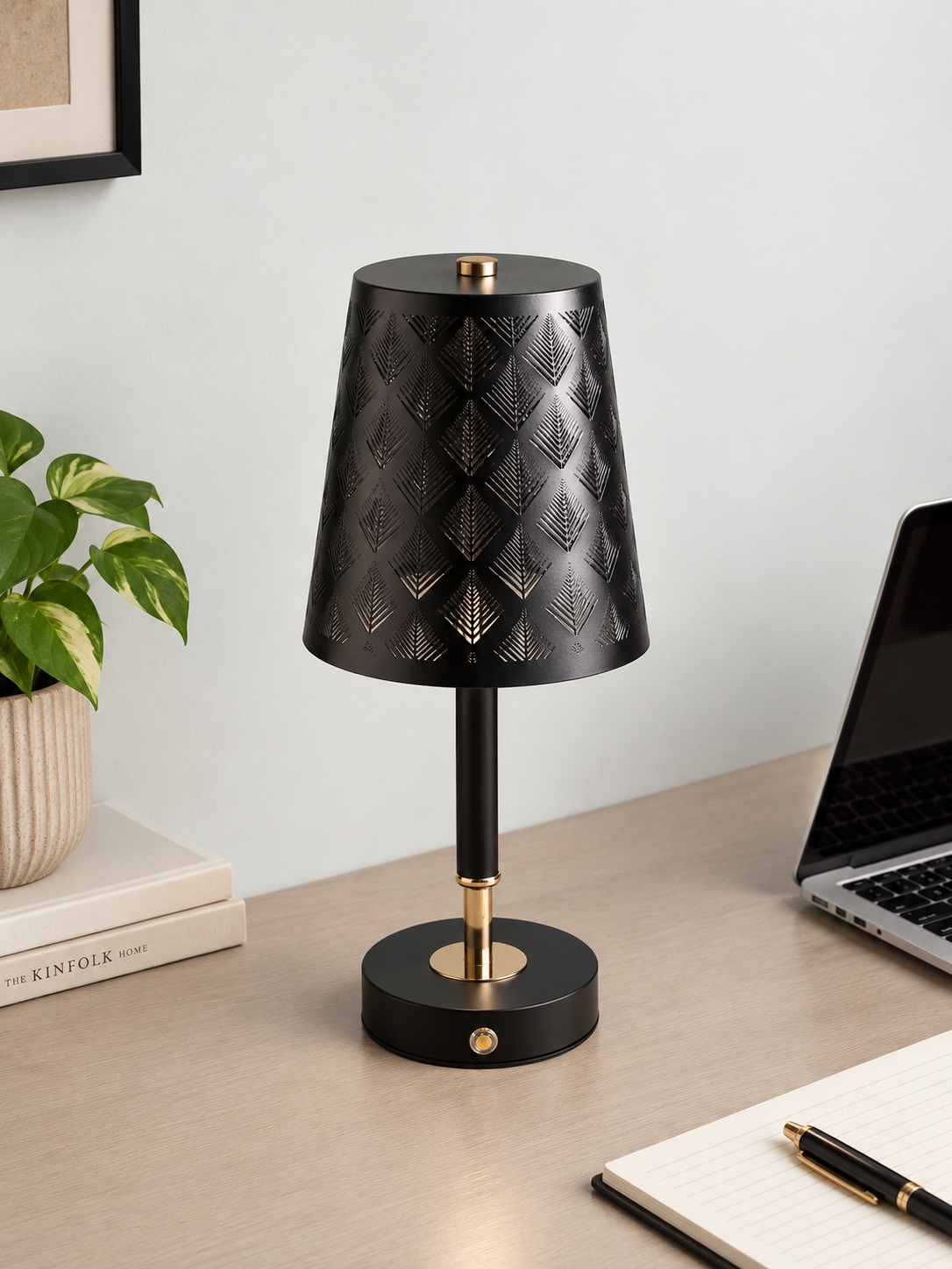 Cavelle Black Table Touch Lamp
