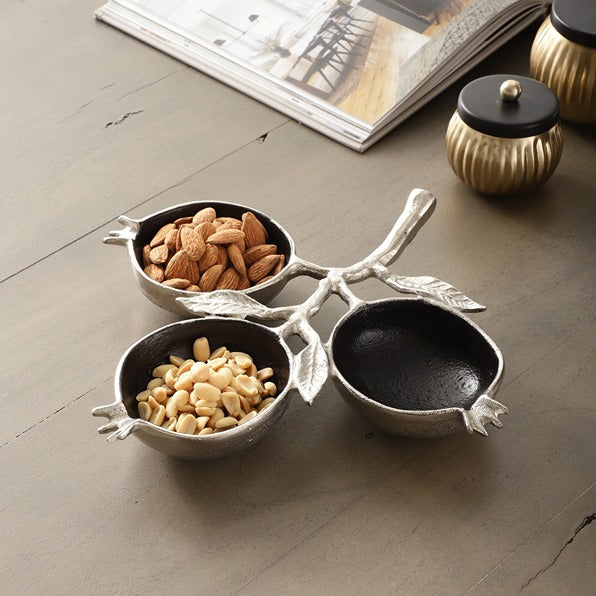 Pomegranate Metal three Leaf Platter in Silver Black