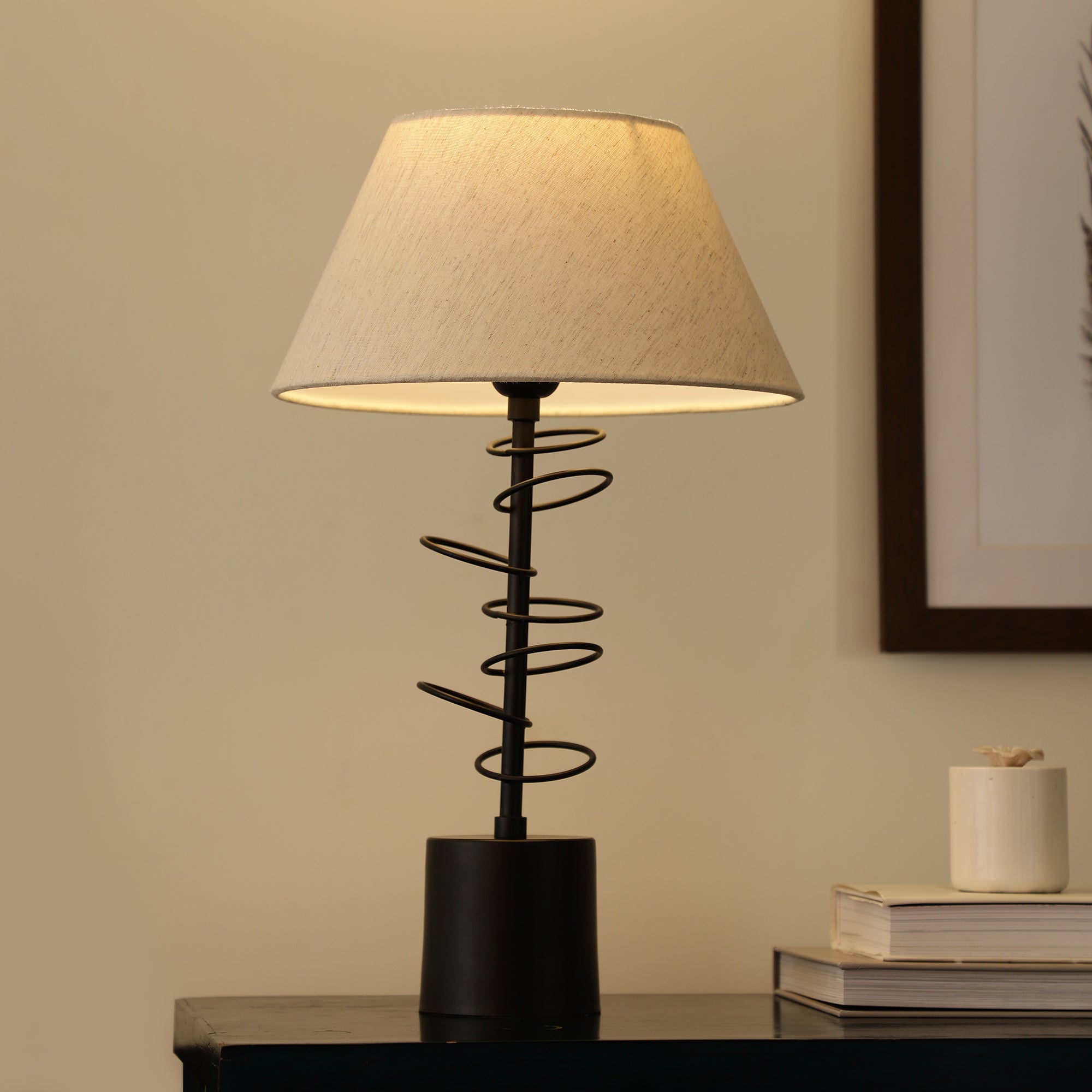 Cascading rings Table lamp