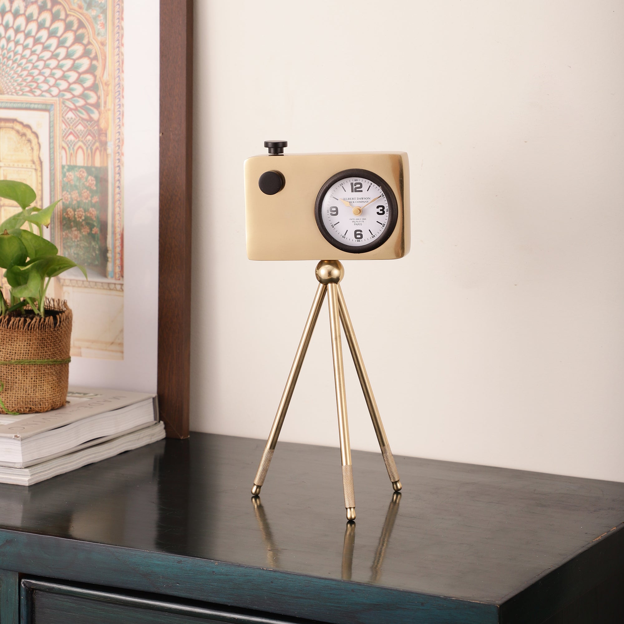Cameratic Table Clock
