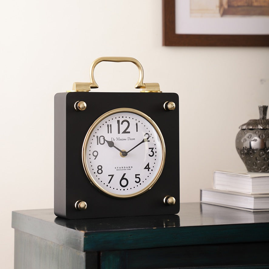 Cube Keeper clock in black & Gold