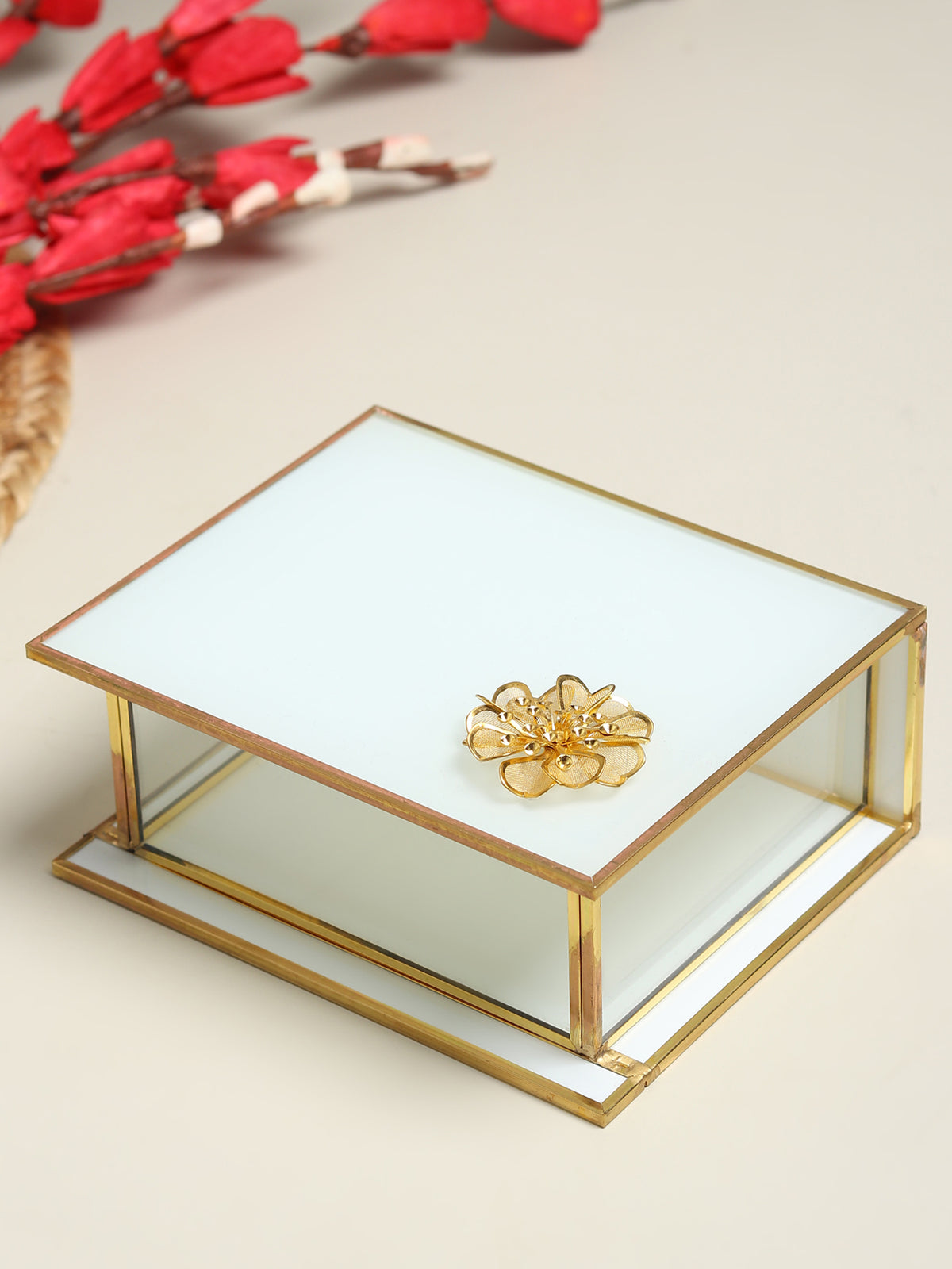 Livia's Flower Small Glass jewelry Box
