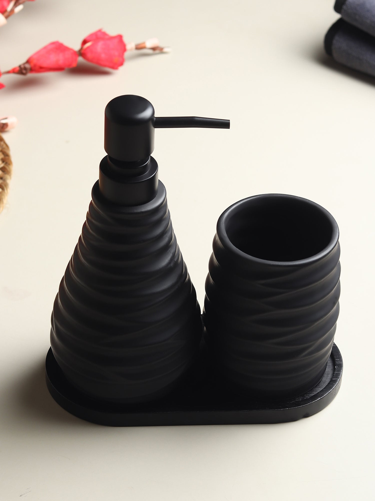 Drift Bathroom Set of 3 Black