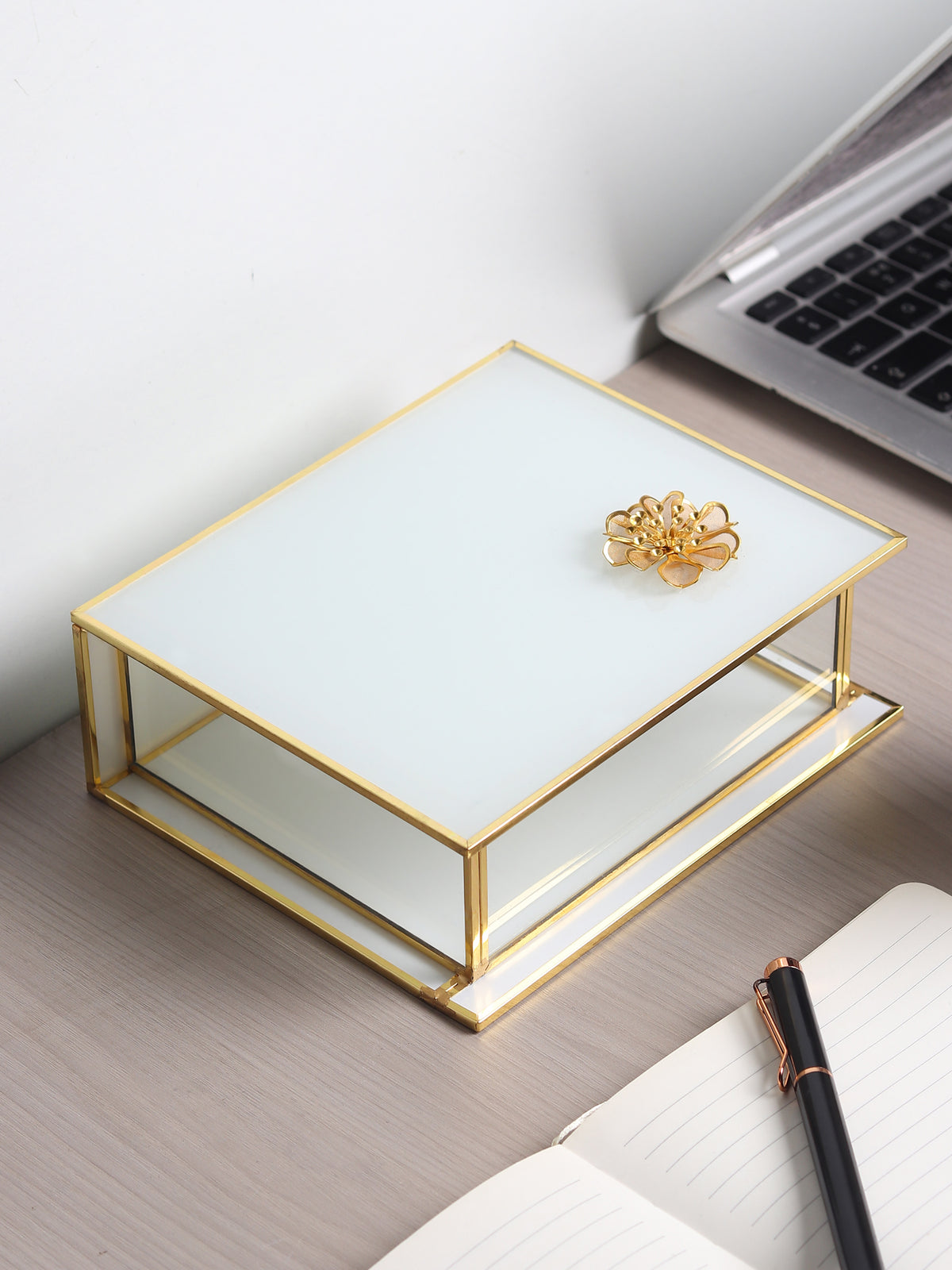 Livia's Flower Box Medium Glass jewellery Box