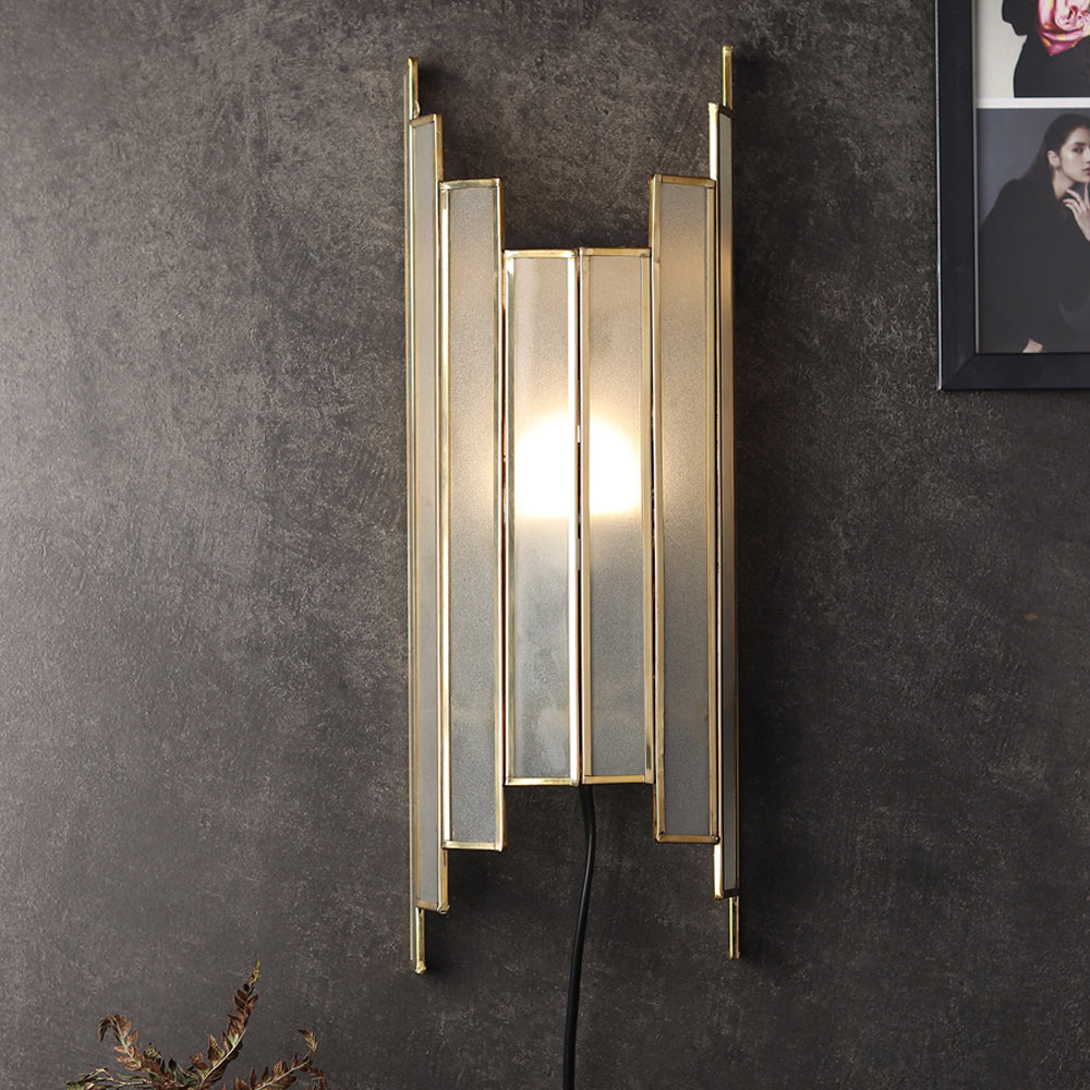 Arc De Luxe
Wall Lamp with Frosted Glass