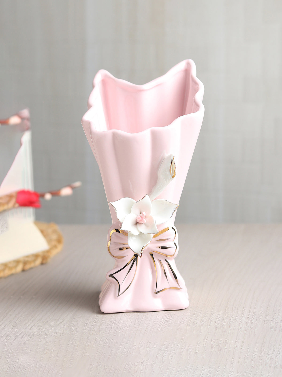 Isolde Fleur Small Pink Porcelain Vase
