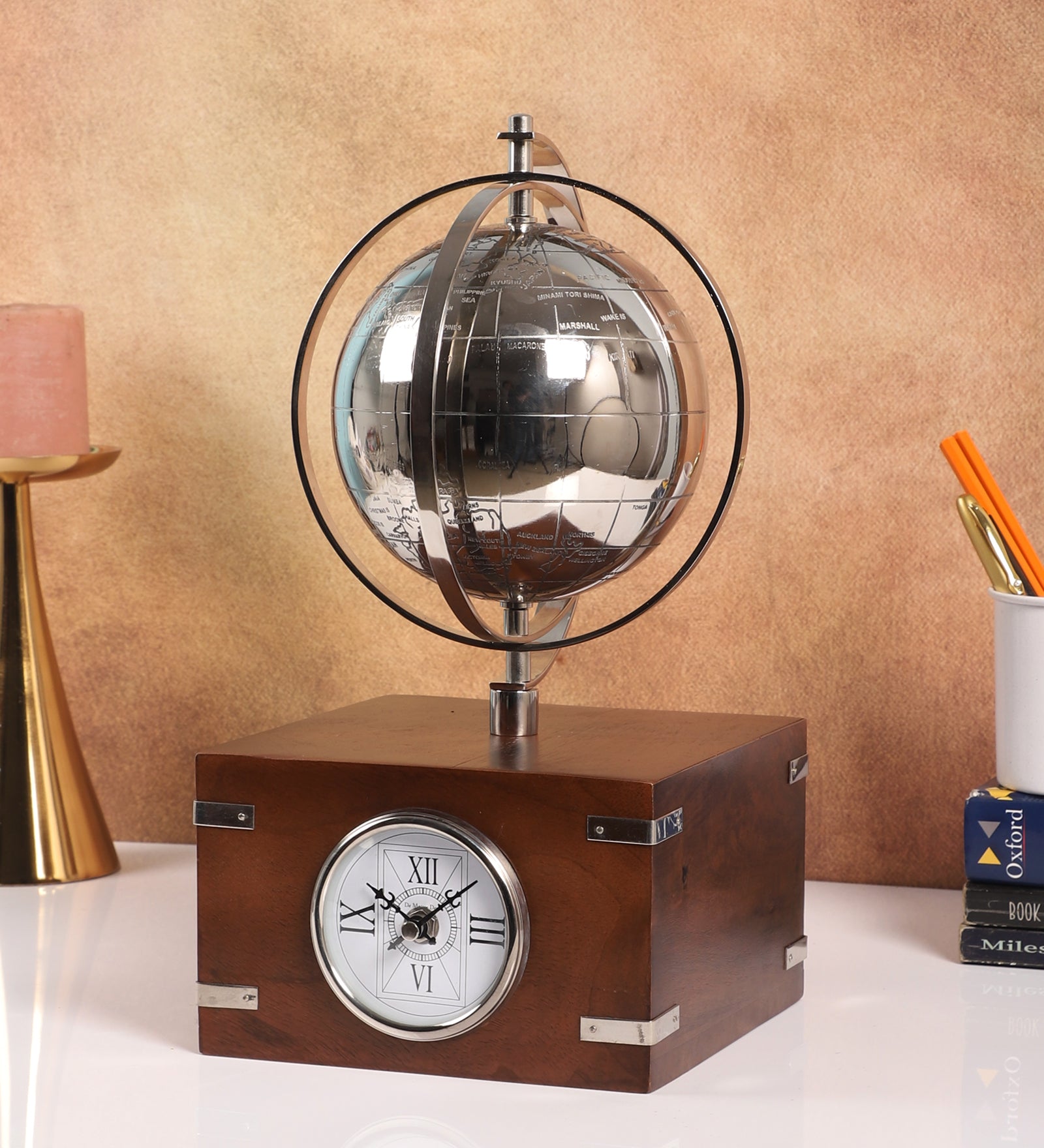 Atlasphere Silver Table Clock