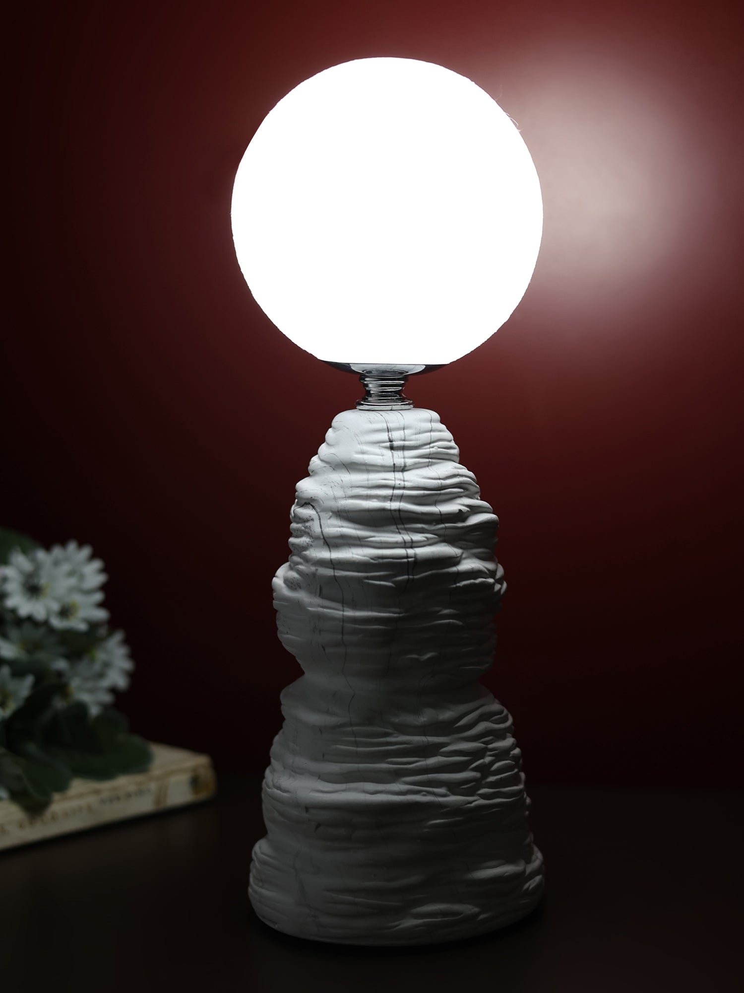 Ripple Forme White Table Lamp