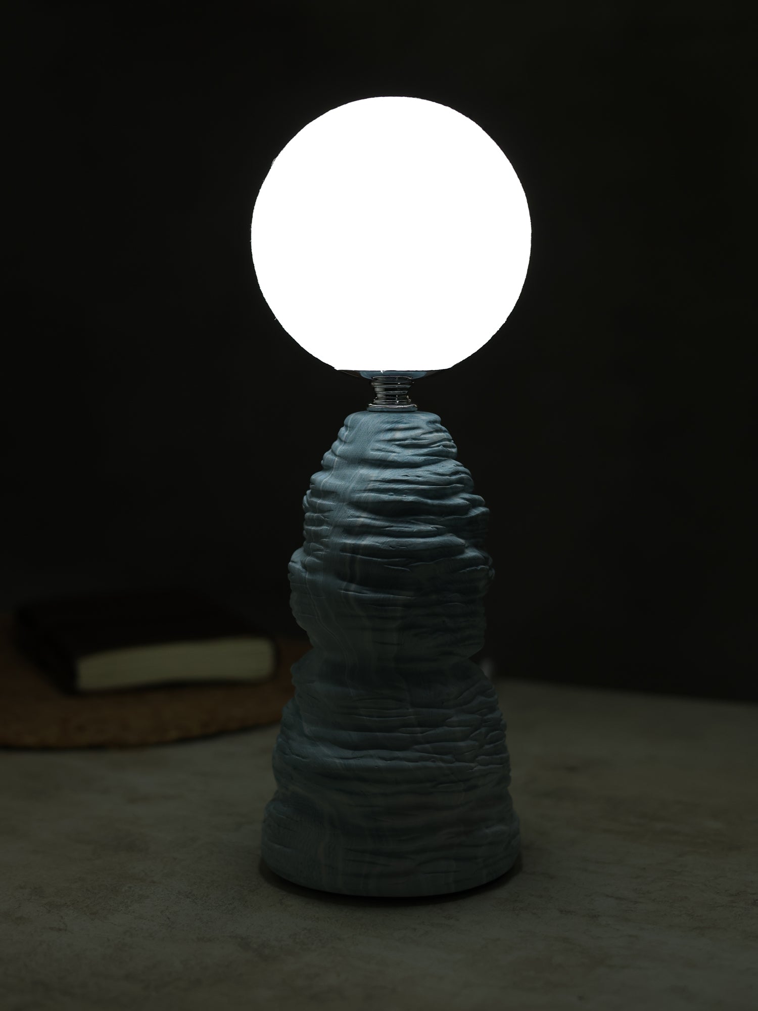 Ripple Forme Blue Table Lamp