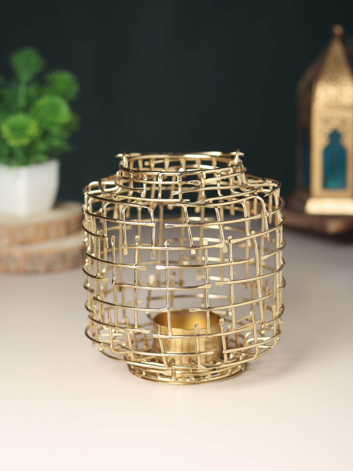 Basketweave Gold T-light Holder