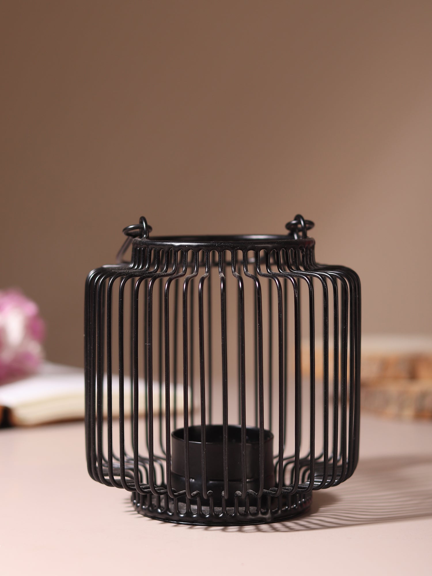 Orla T-light holder